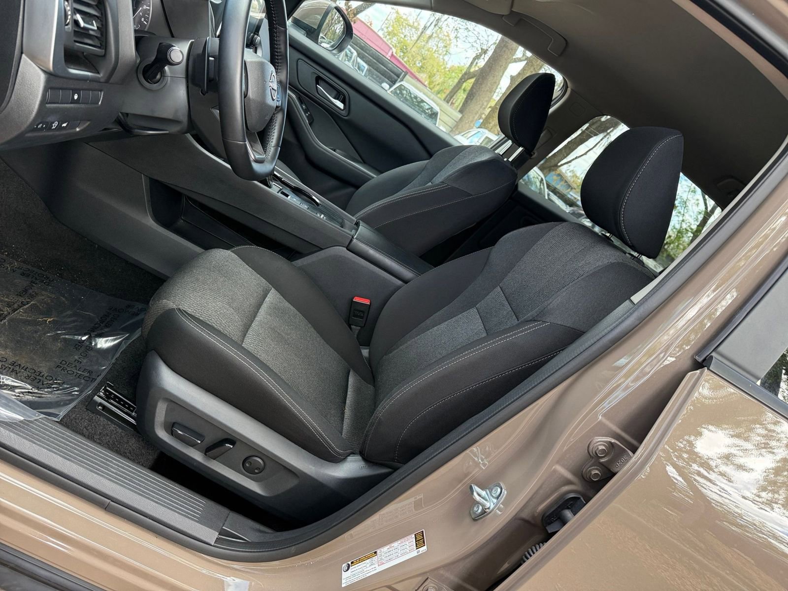 Thumbnail: 2025 Nissan Rogue - 24