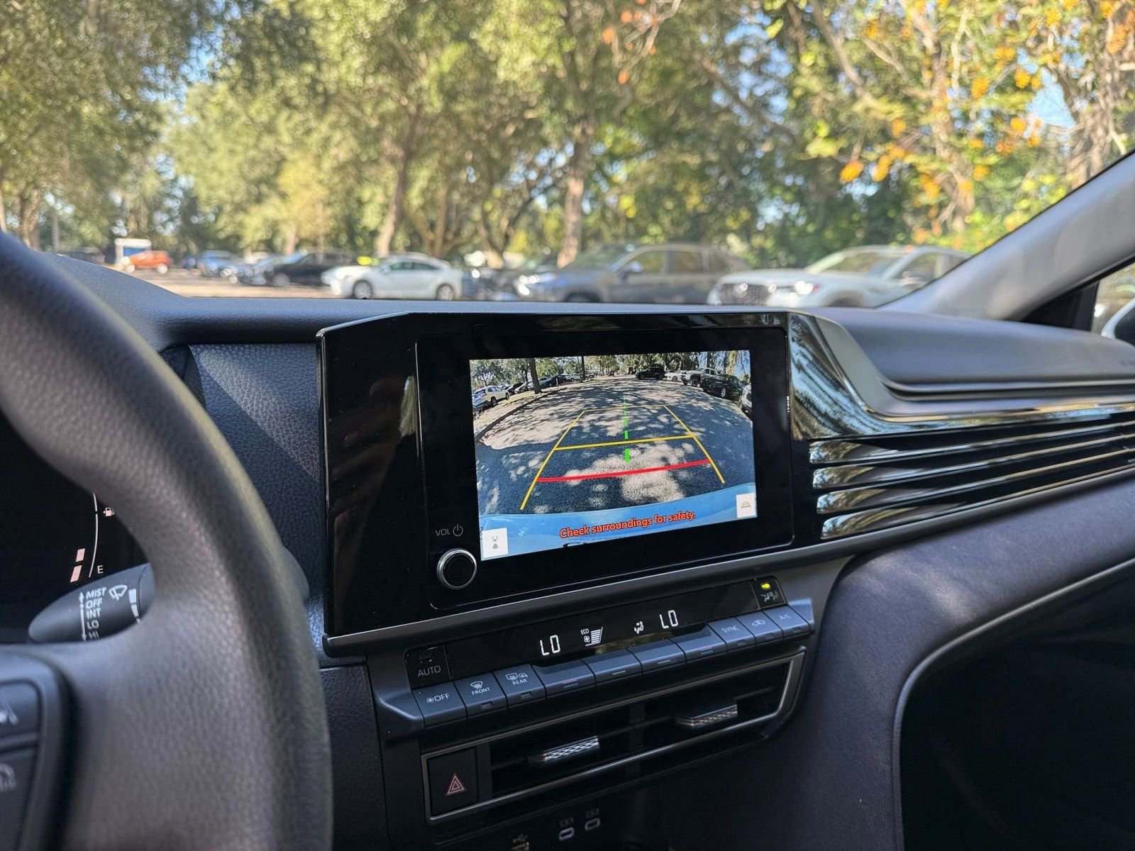 Thumbnail: 2025 Toyota Camry - 17