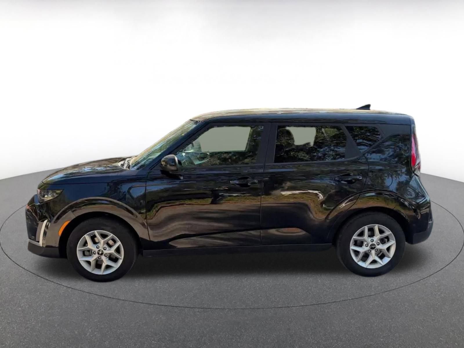 Thumbnail: 2025 Kia Soul - 9