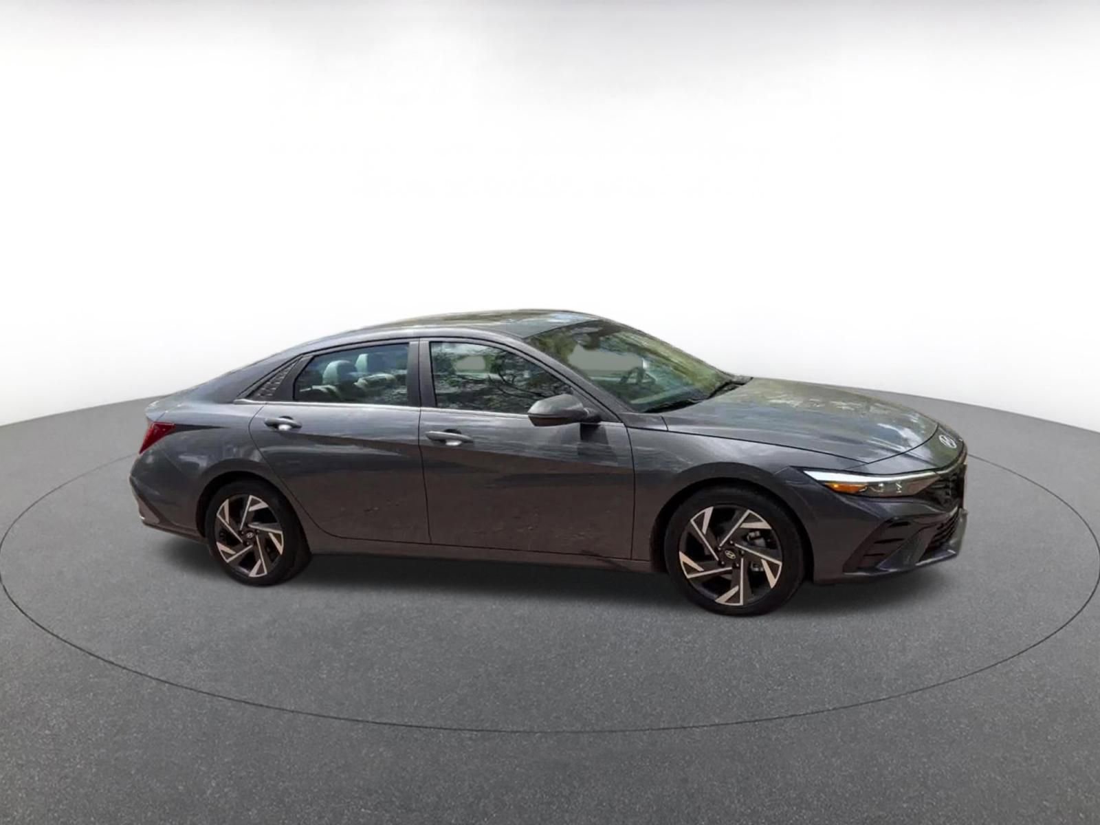 Thumbnail: 2025 Hyundai Elantra - 2