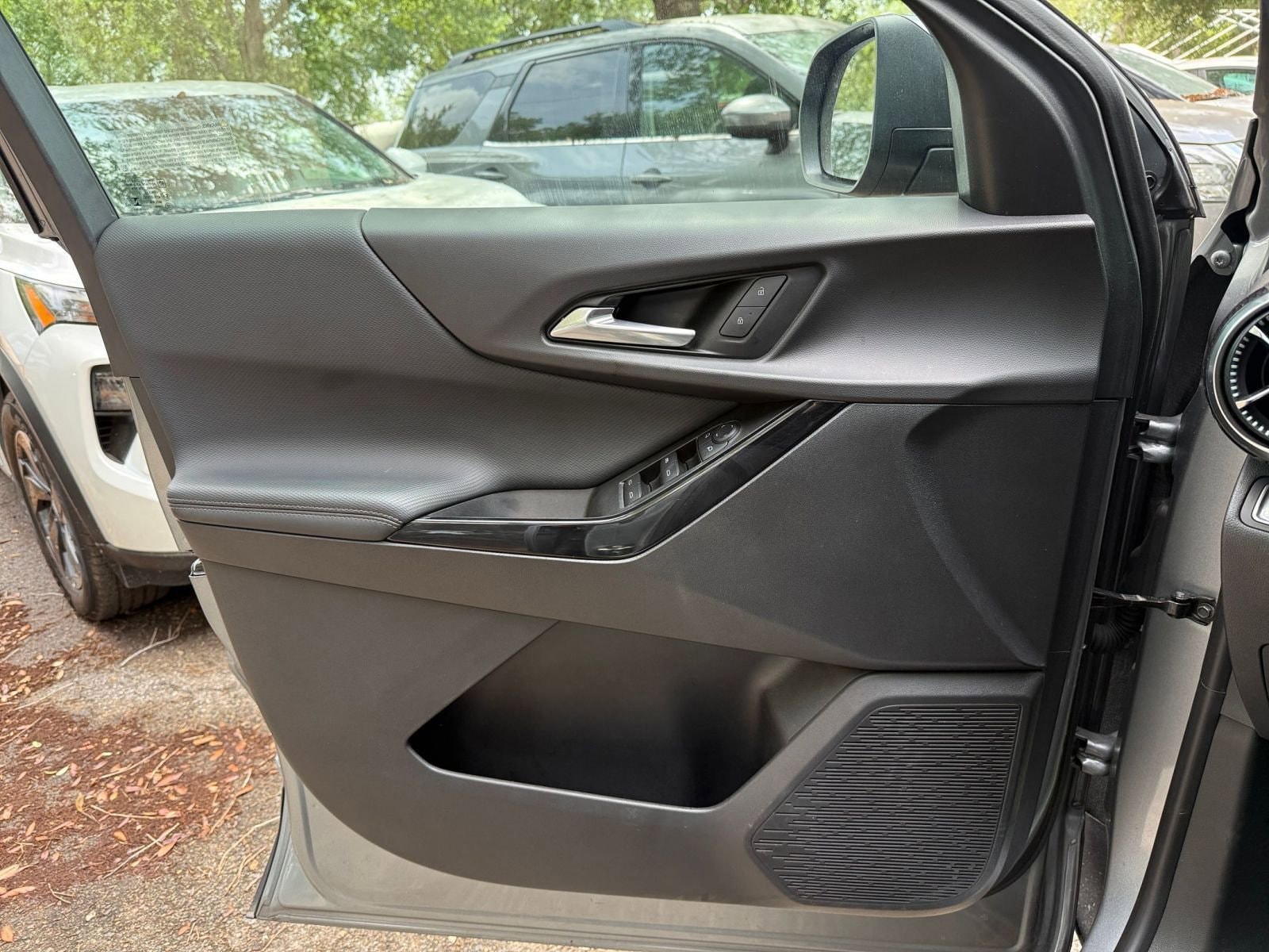 Thumbnail: 2025 Chevrolet Equinox - 18