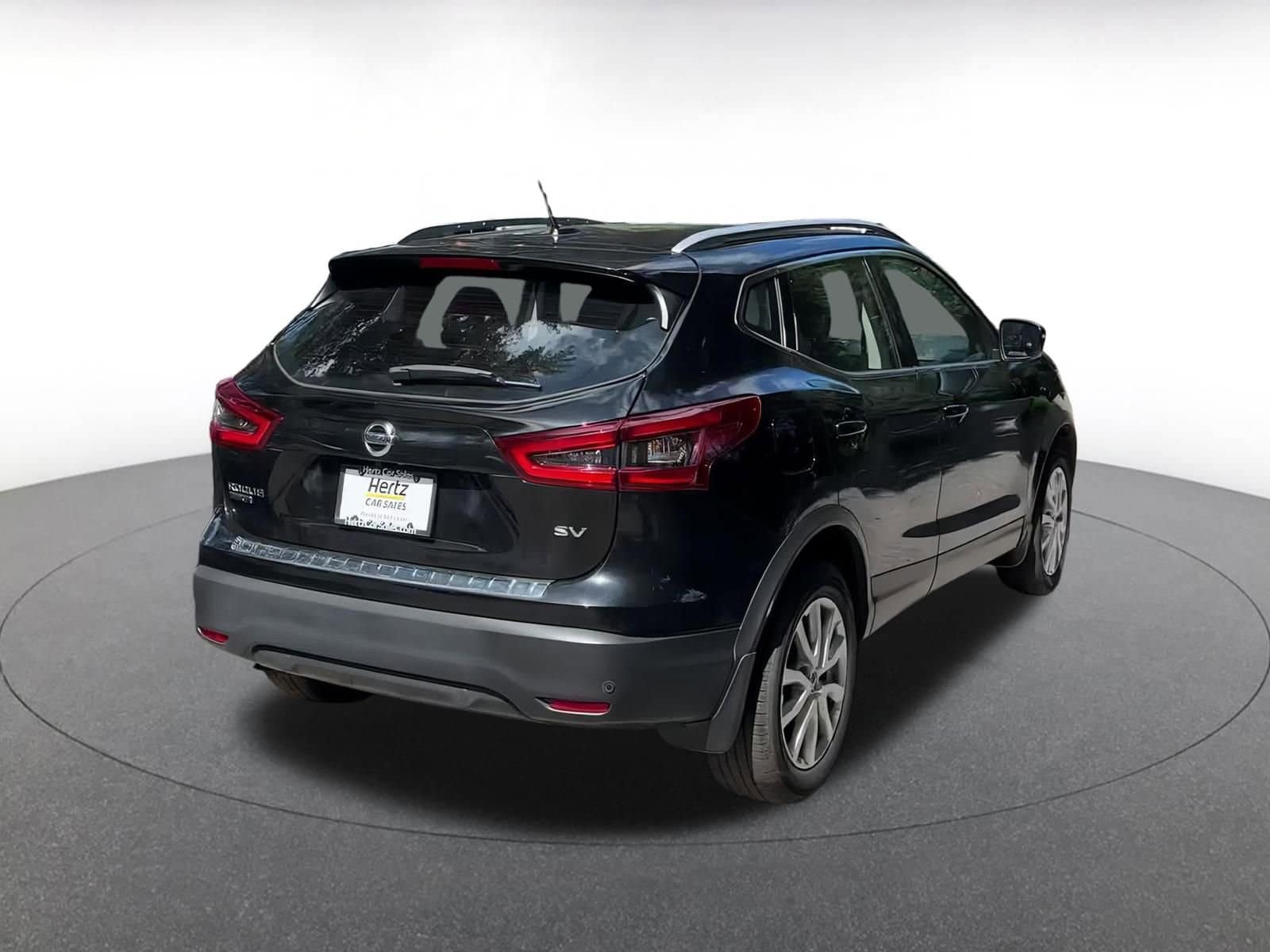 2022 Nissan Rogue Sport SV 13