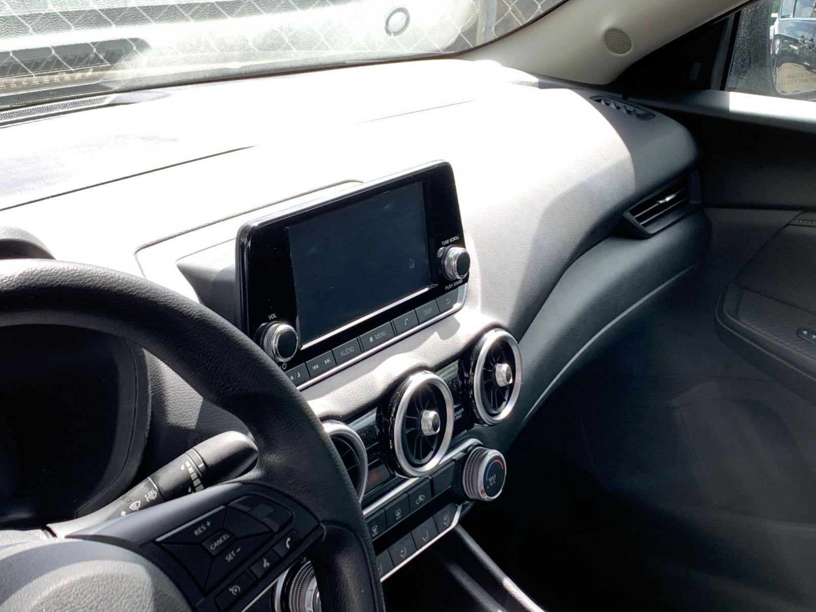 Thumbnail: 2025 Nissan Sentra - 33