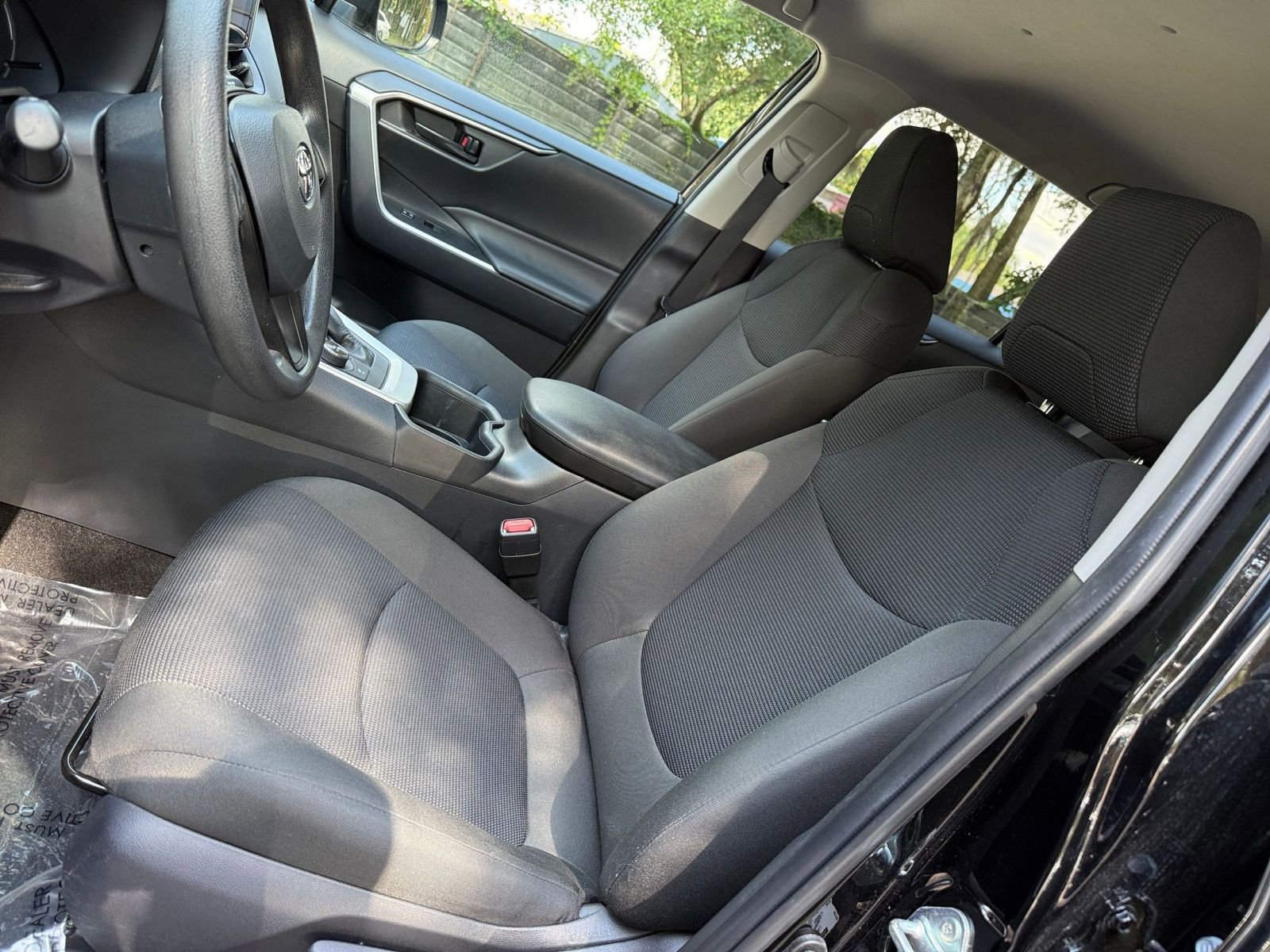 Thumbnail: 2025 Toyota RAV4 - 21