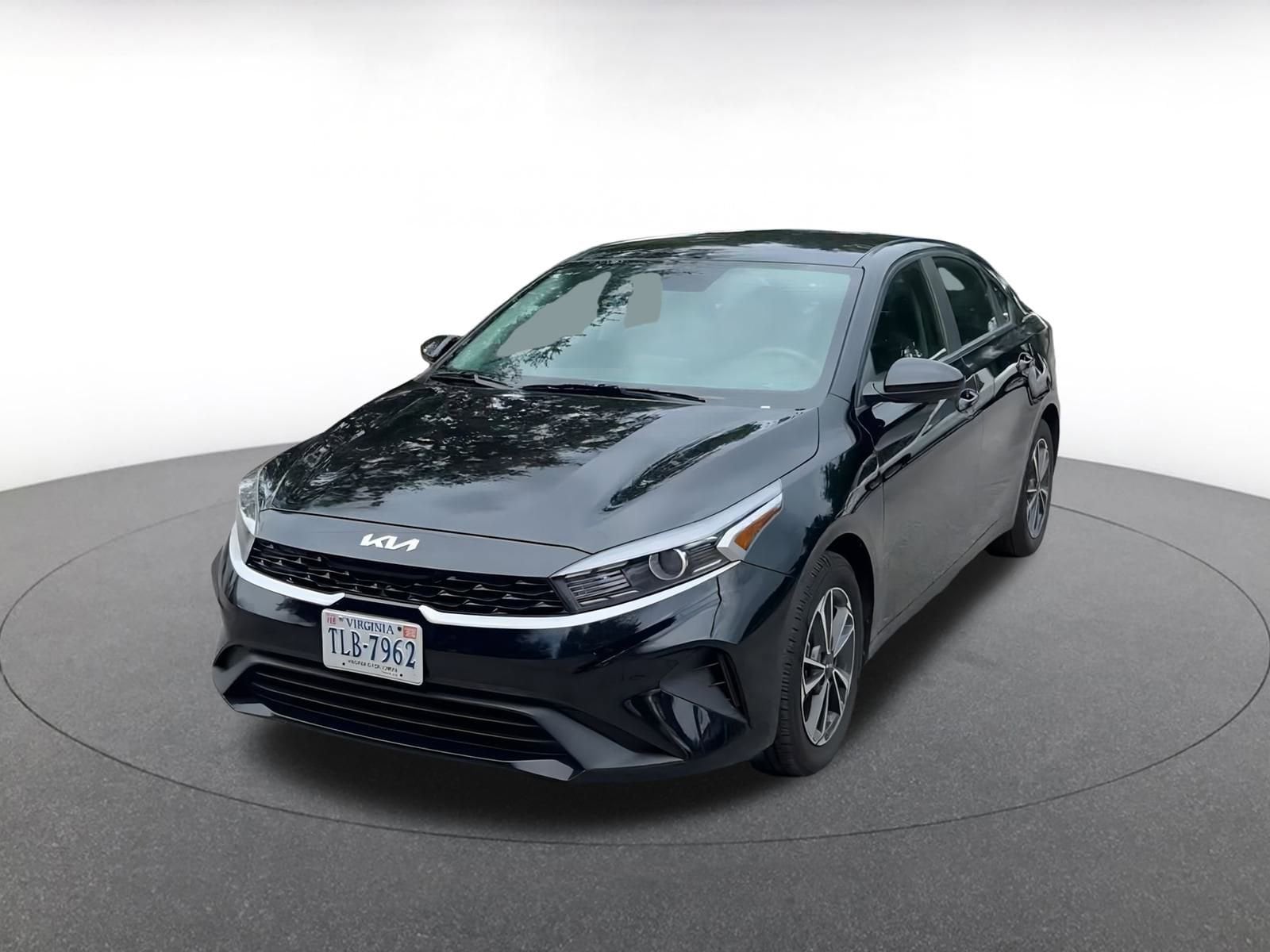 Thumbnail: 2024 Kia Forte - 7