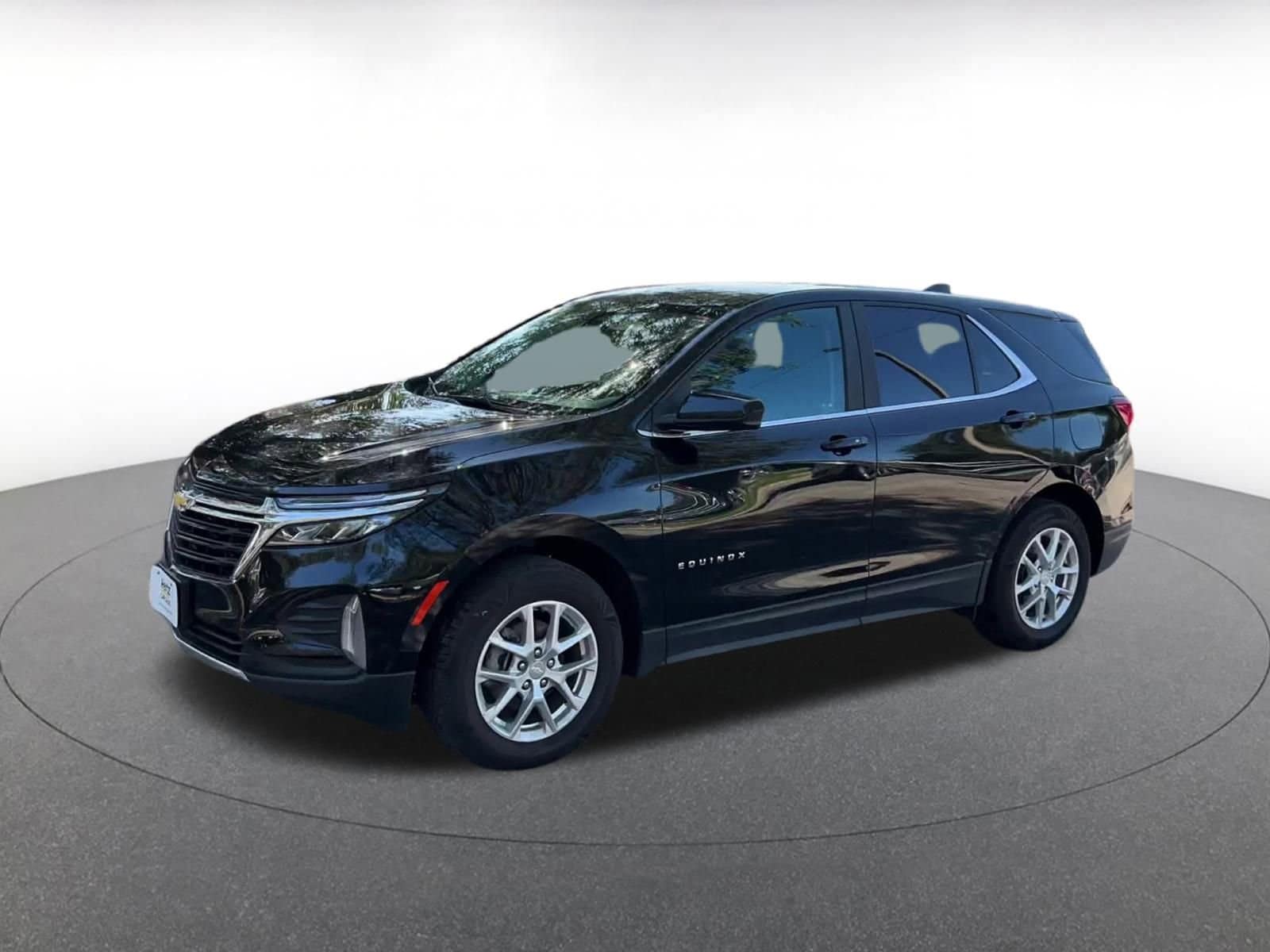 Thumbnail: 2023 Chevrolet Equinox - 8