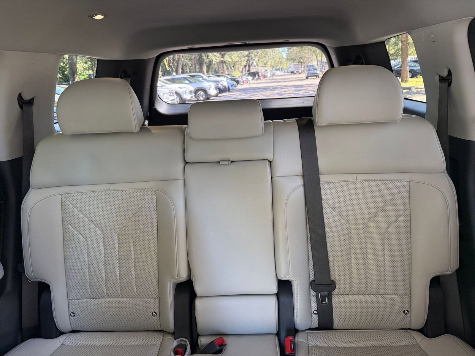 Thumbnail: 2025 Hyundai Santa Fe - 32