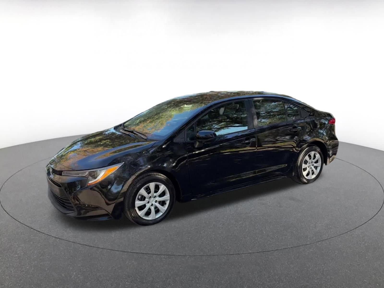 Thumbnail: 2025 Toyota Corolla - 8