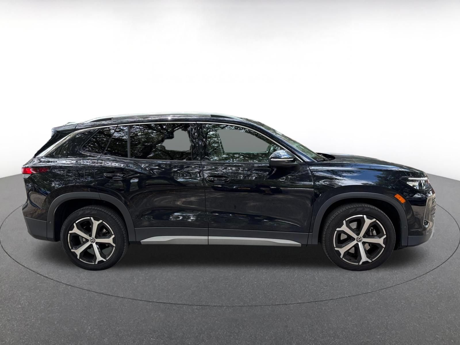 Thumbnail: 2026 Volkswagen Tiguan - 13
