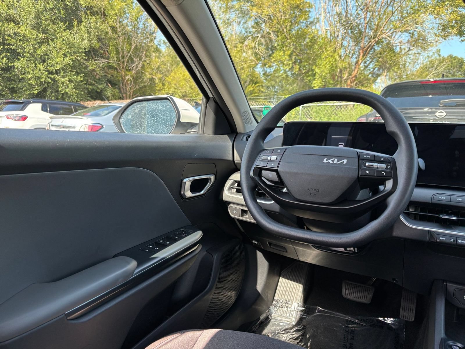 Thumbnail: 2025 Kia K4 - 32