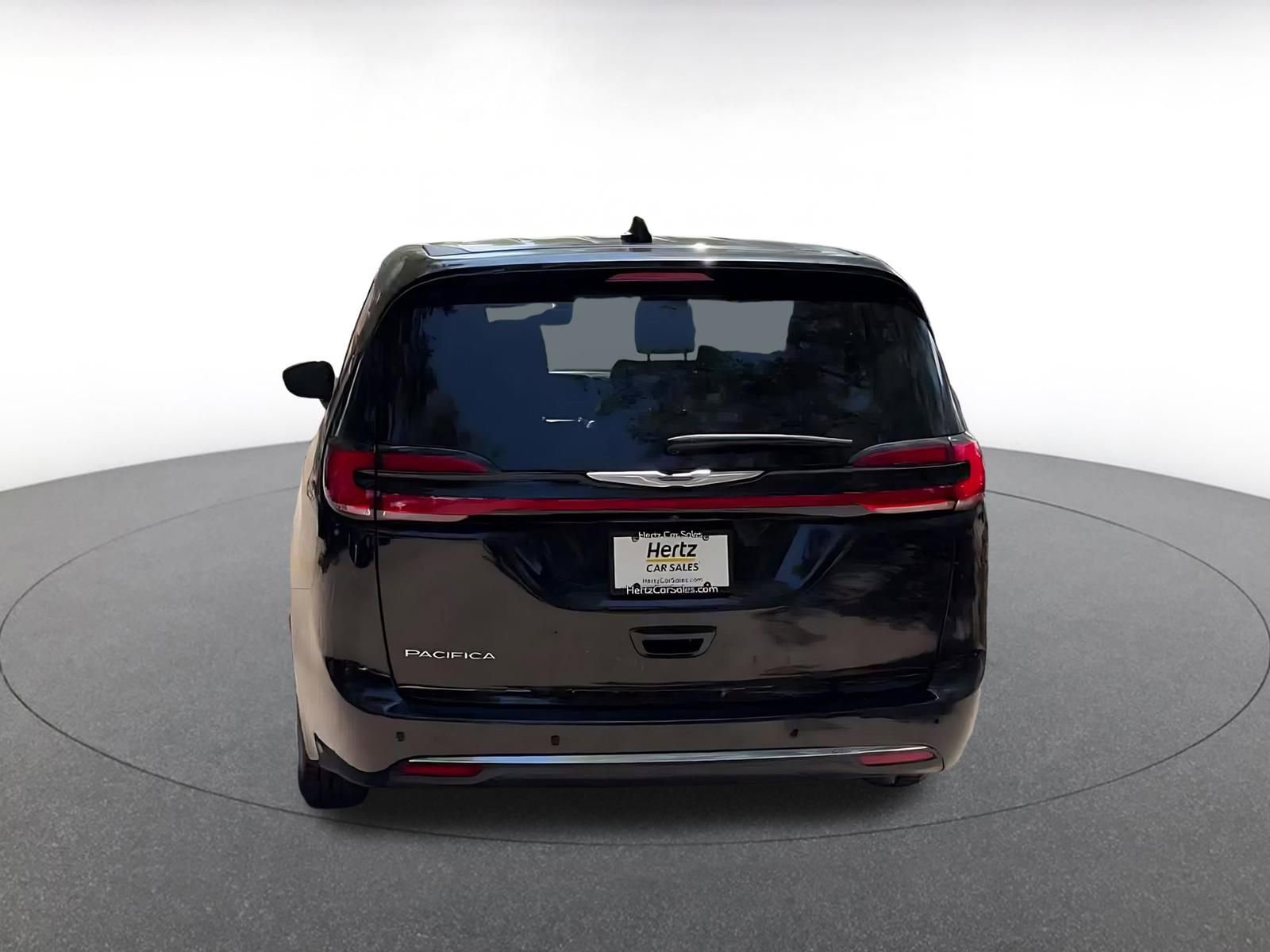 Thumbnail: 2024 Chrysler Pacifica - 12