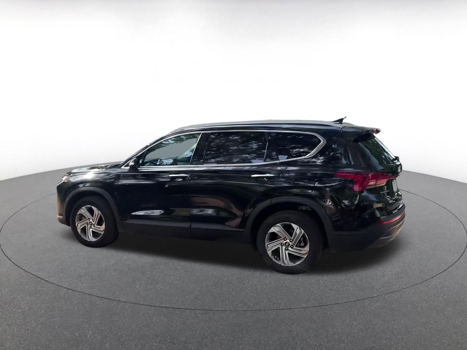 Thumbnail: 2023 Hyundai Santa Fe - 10