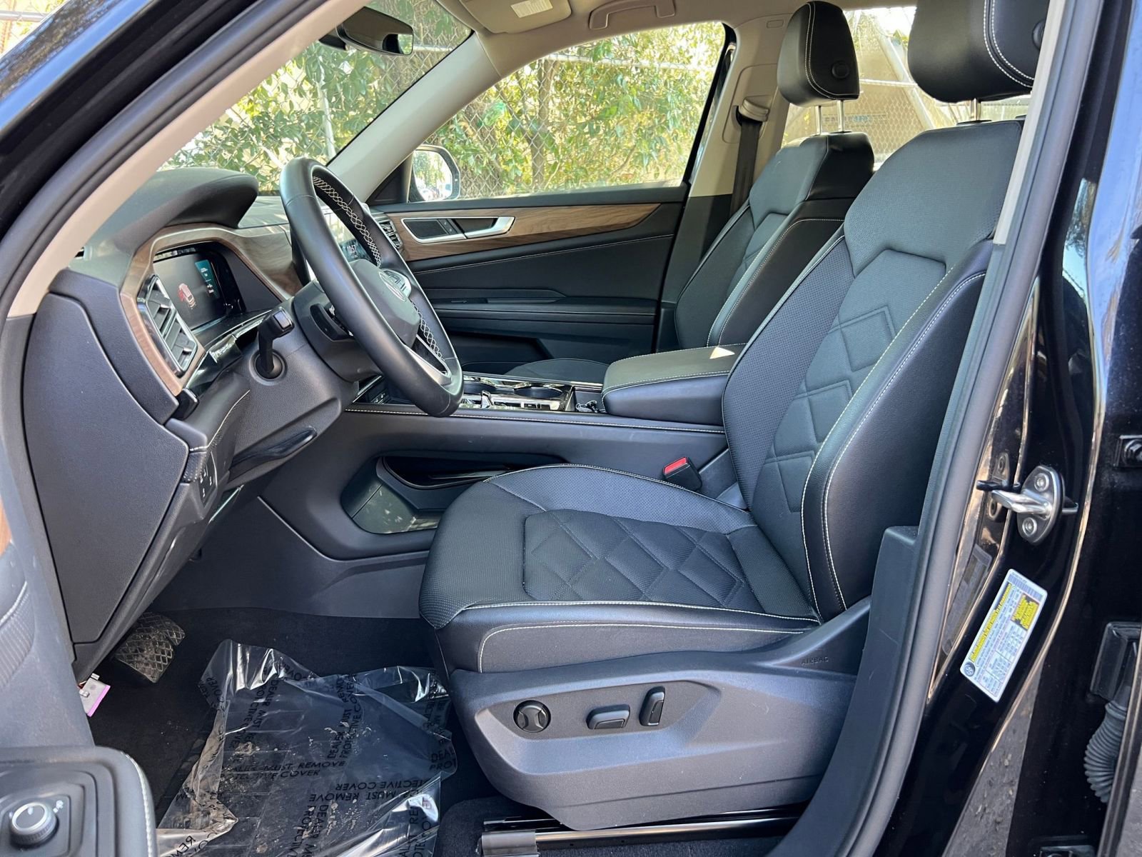 Thumbnail: 2025 Volkswagen Atlas - 21