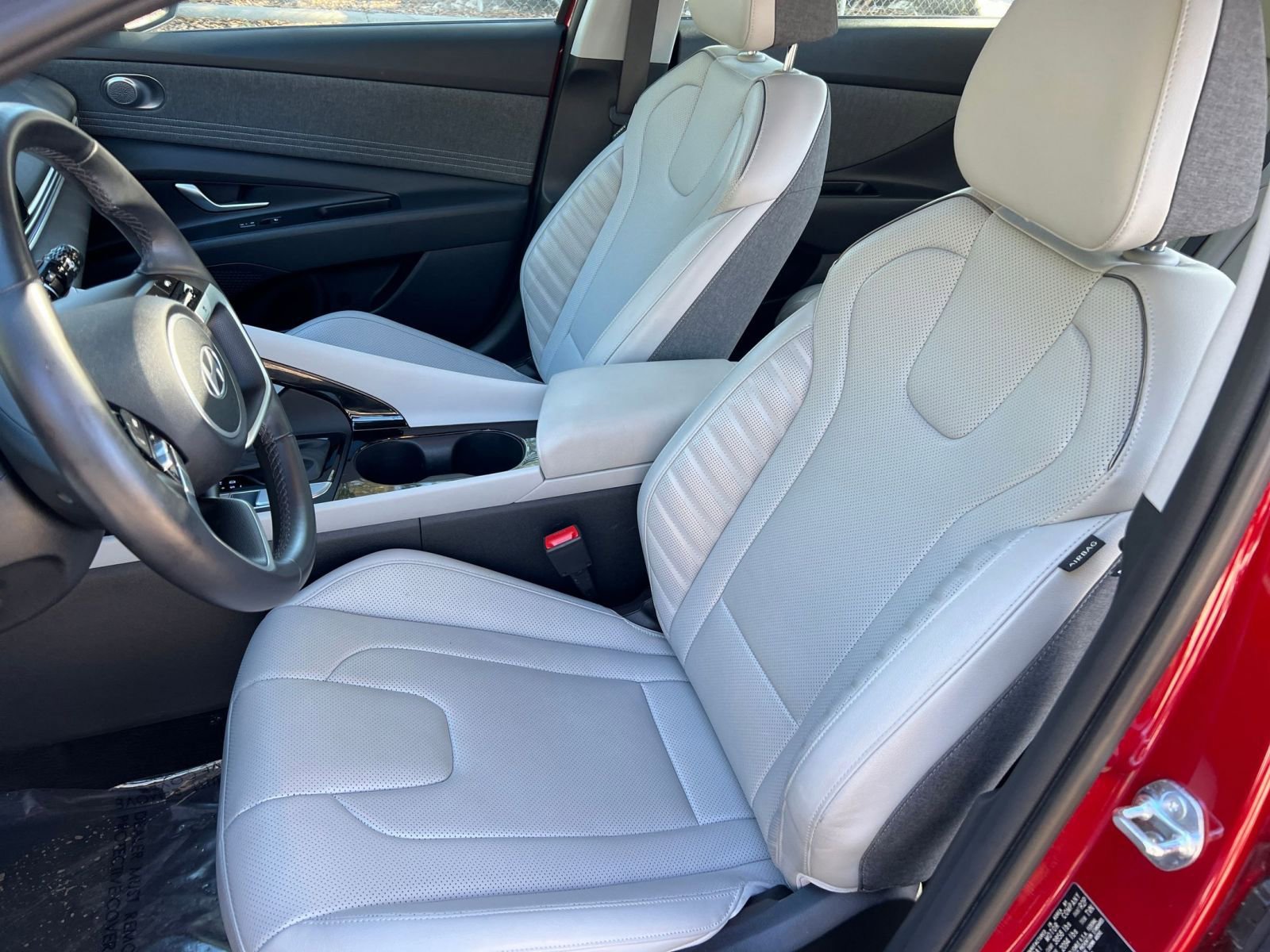 Thumbnail: 2025 Hyundai Elantra - 32