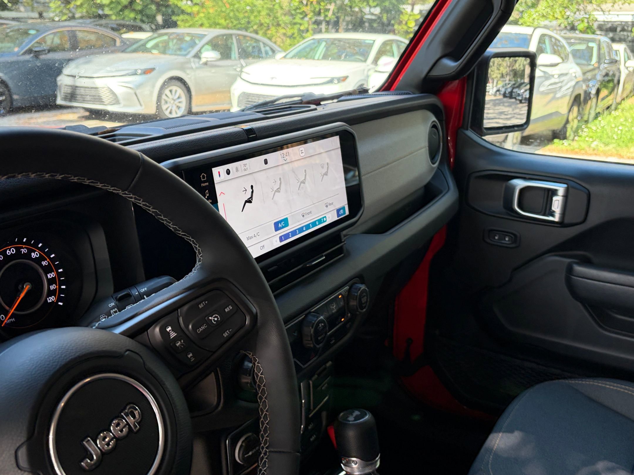 Thumbnail: 2025 Jeep Wrangler - 29