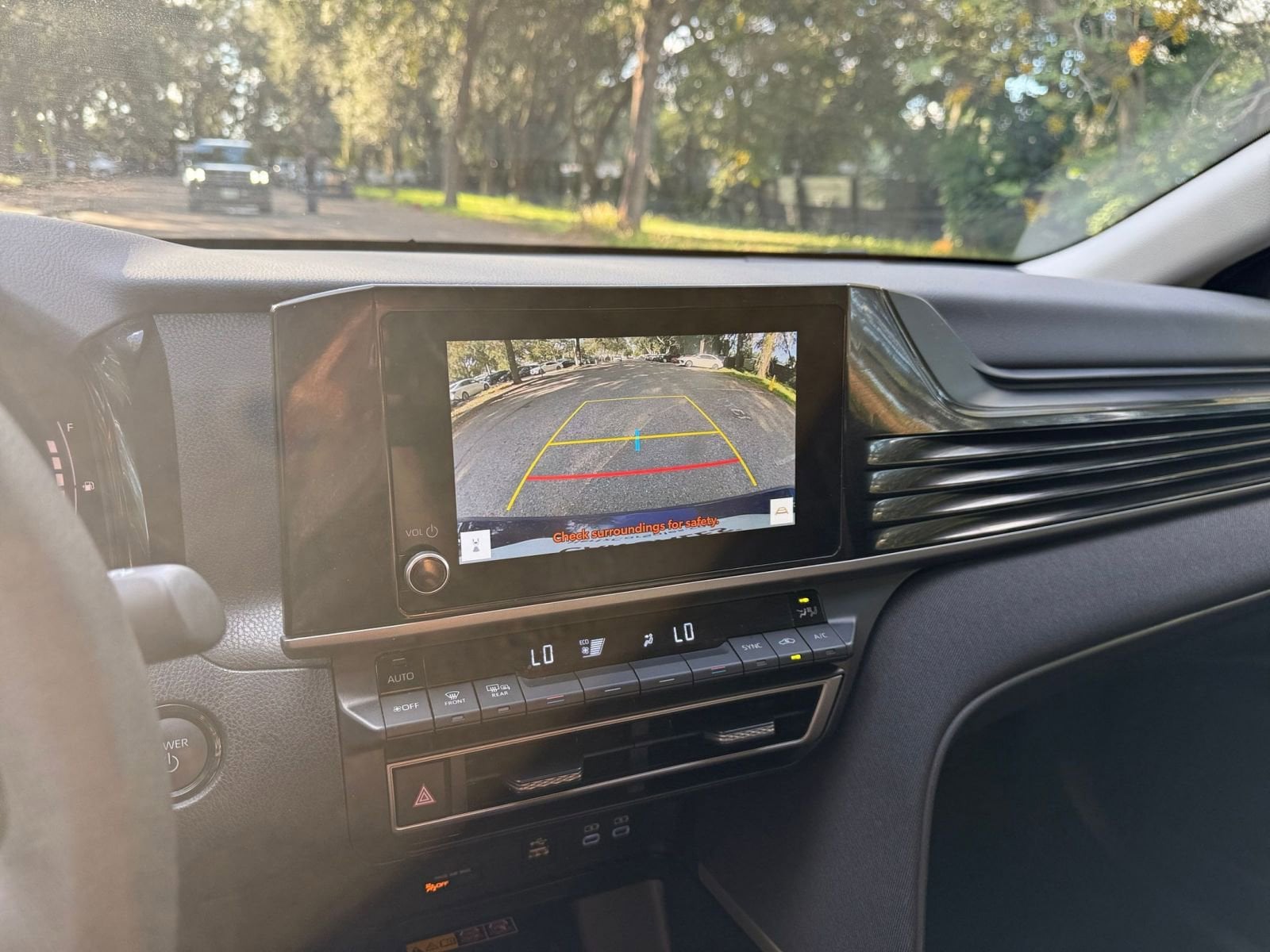 Thumbnail: 2025 Toyota Camry - 17