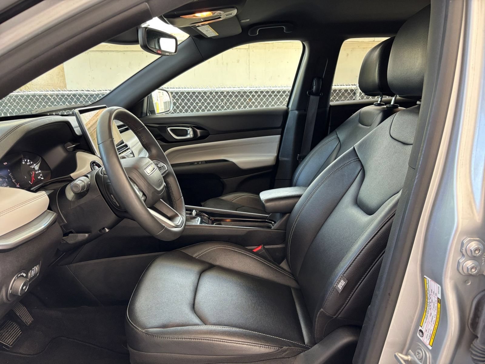 Thumbnail: 2025 Jeep Compass - 27