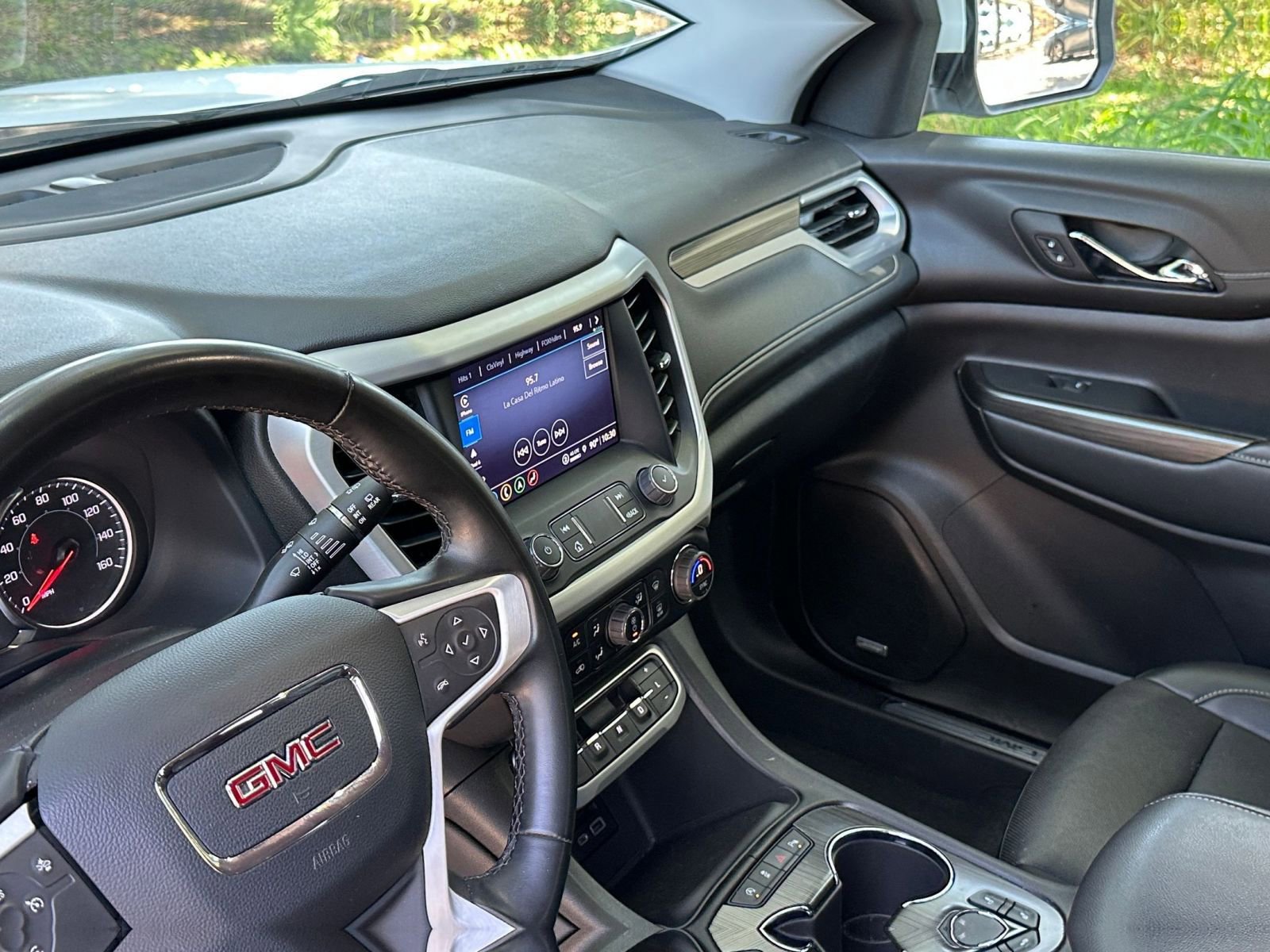 Thumbnail: 2023 GMC Acadia - 29