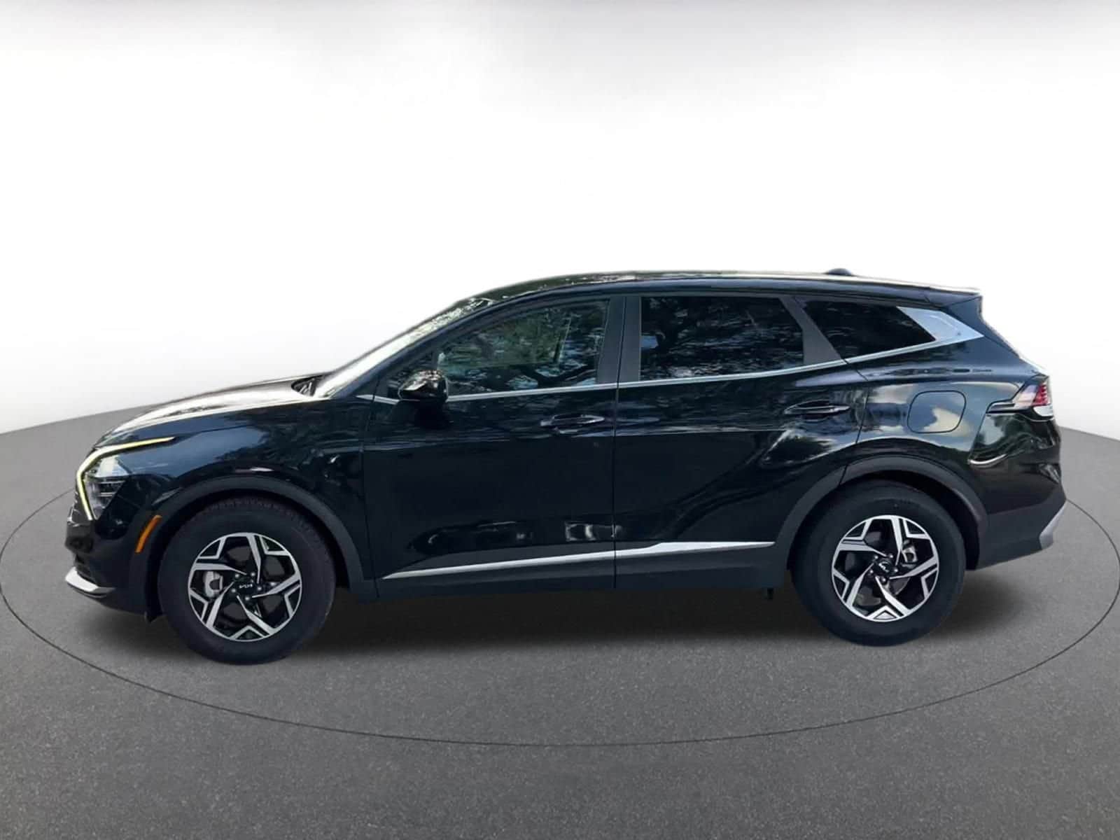 Thumbnail: 2024 Kia Sportage - 8