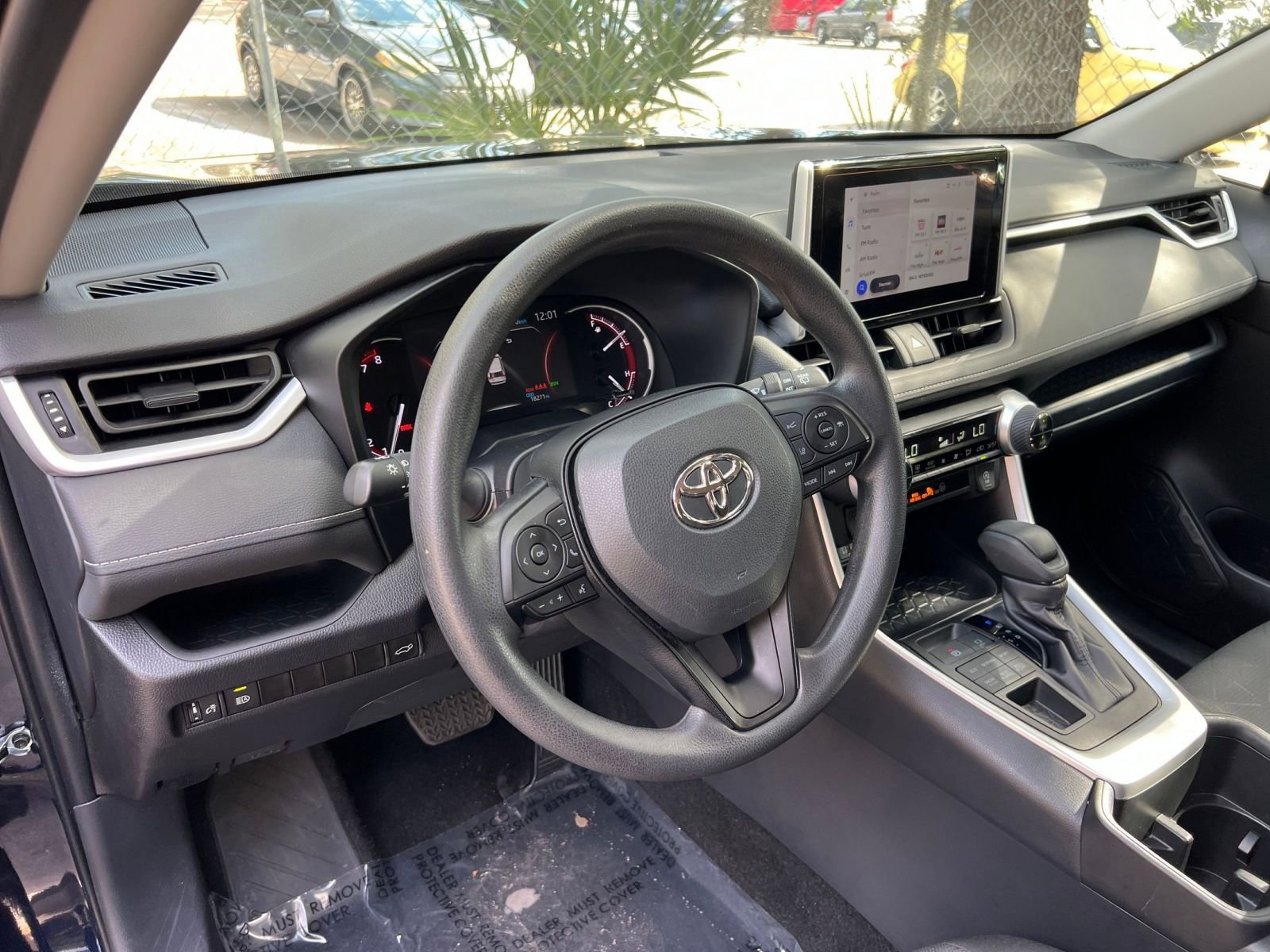 Thumbnail: 2025 Toyota RAV4 - 29