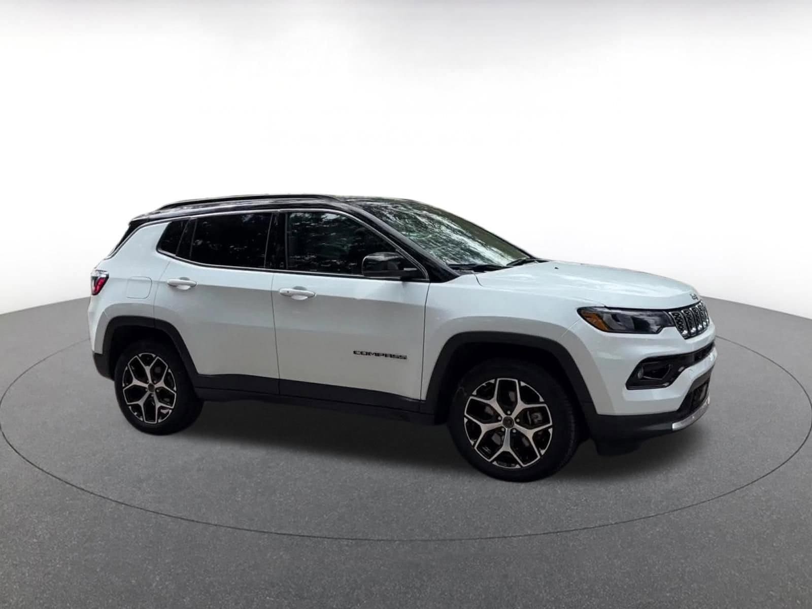Thumbnail: 2025 Jeep Compass - 2