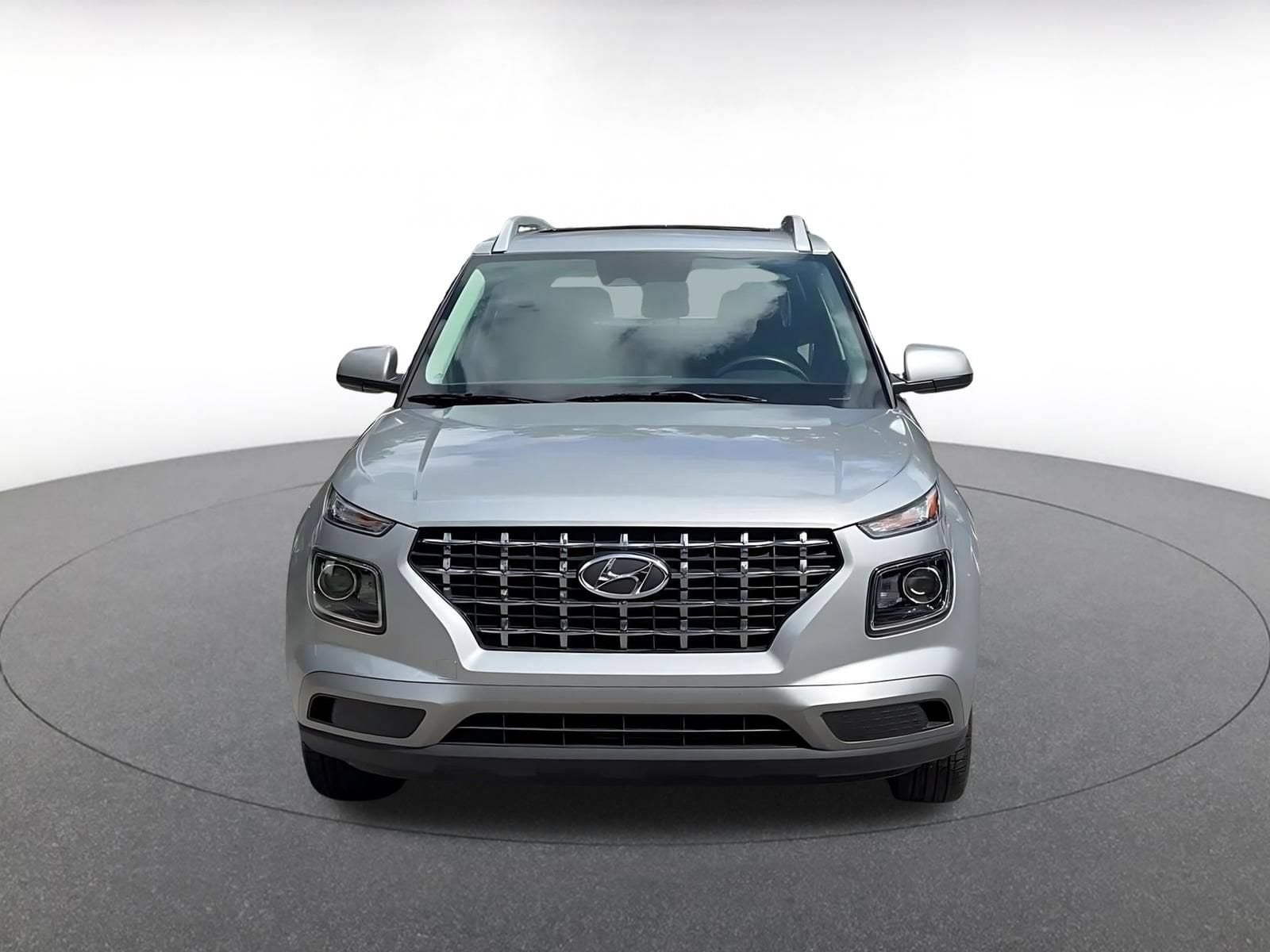 Thumbnail: 2026 Hyundai Venue - 4