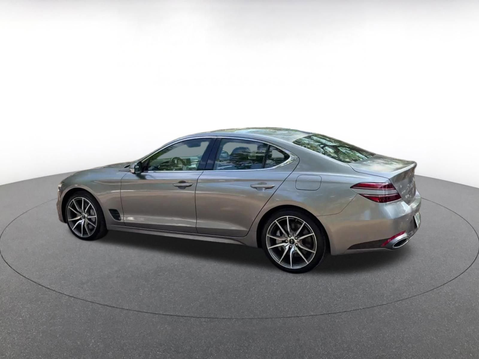 Thumbnail: 2025 Genesis G70 - 10