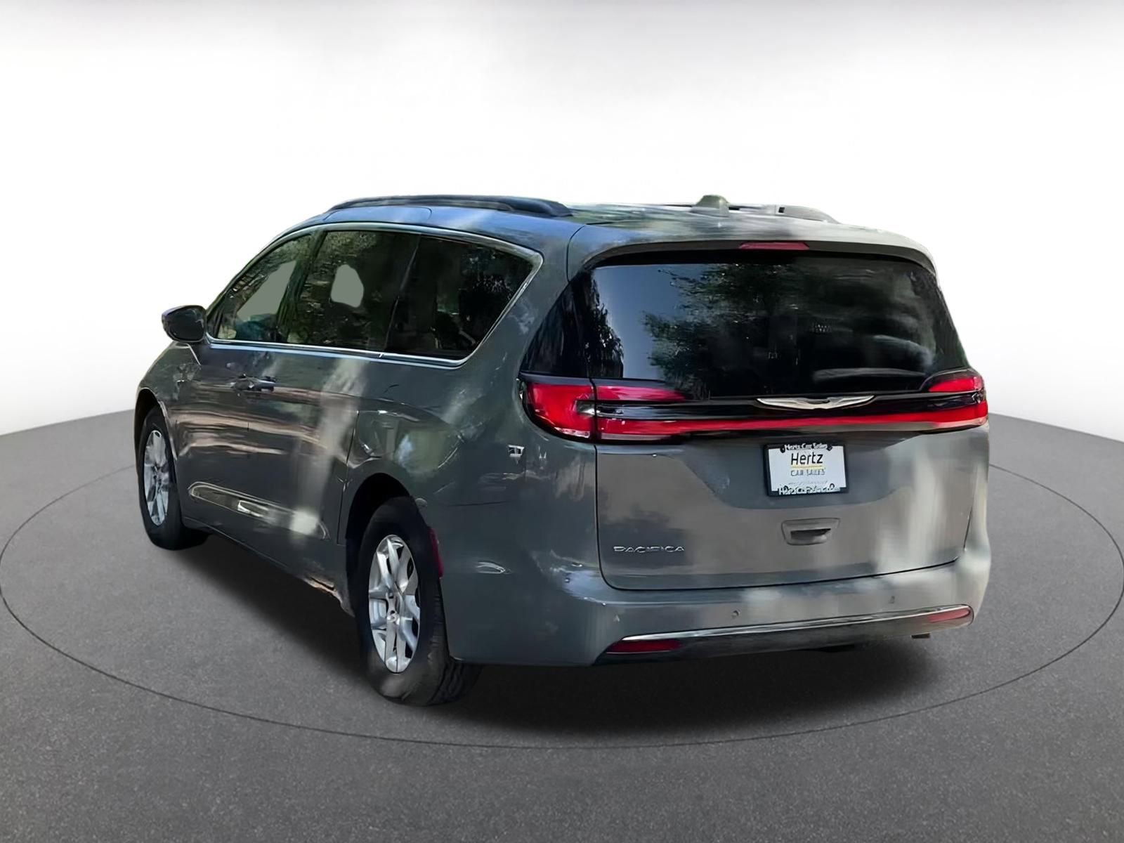 Thumbnail: 2022 Chrysler Pacifica - 11