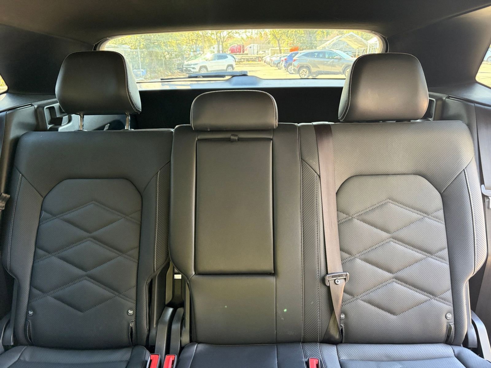 Thumbnail: 2025 Volkswagen Atlas - 33