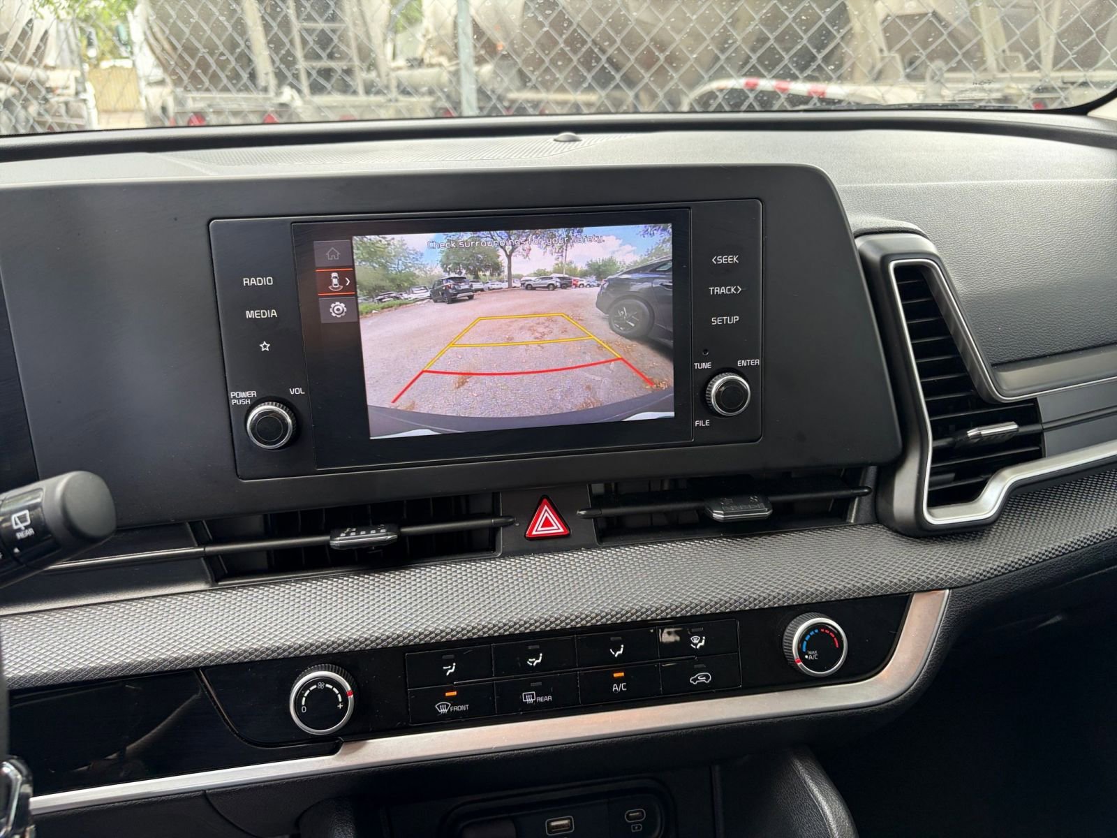 Thumbnail: 2025 Kia Sportage - 17