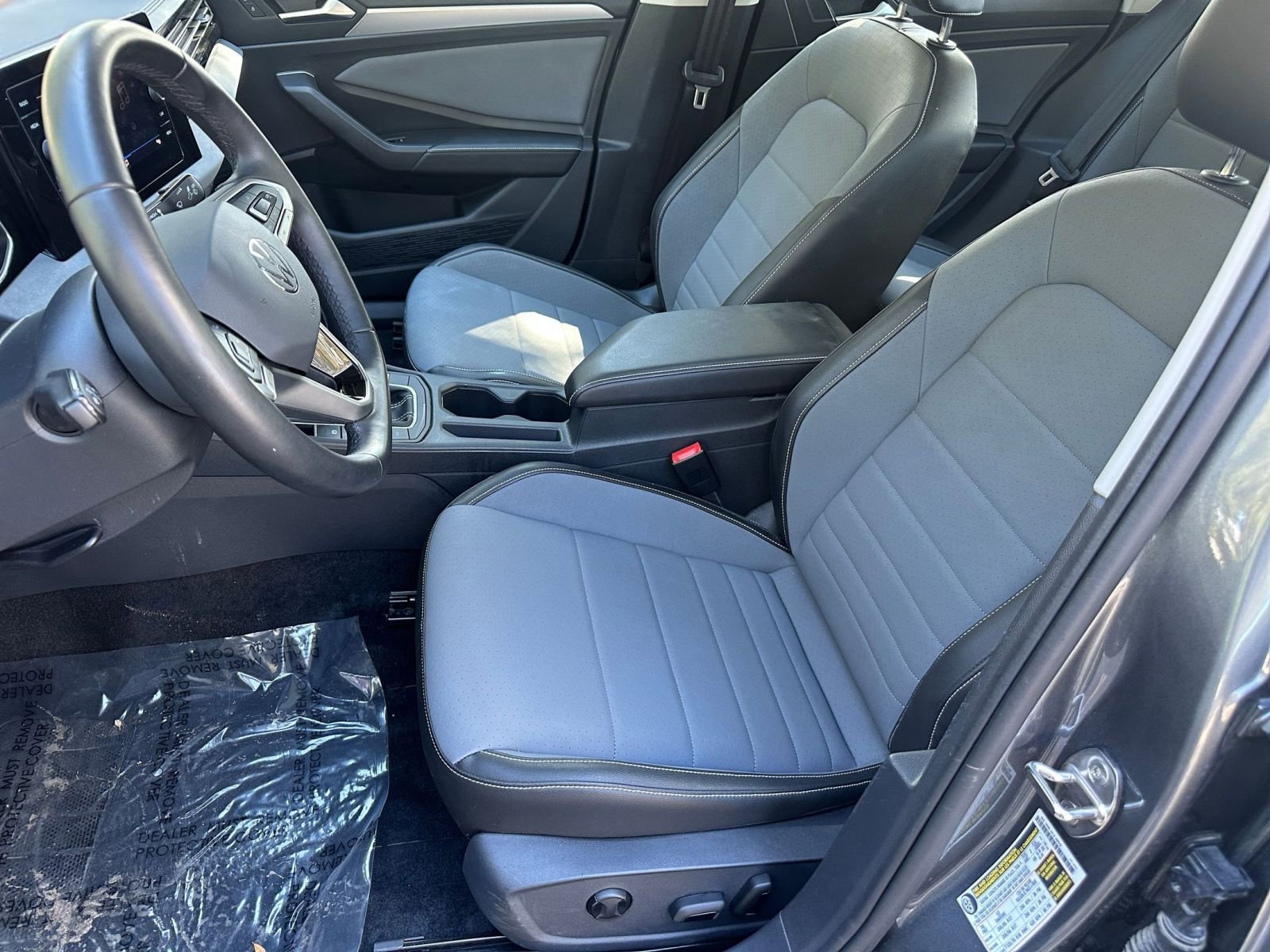 Thumbnail: 2025 Volkswagen Jetta - 21