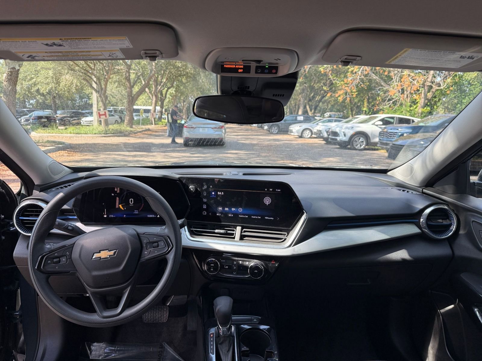 Thumbnail: 2025 Chevrolet Trax - 27