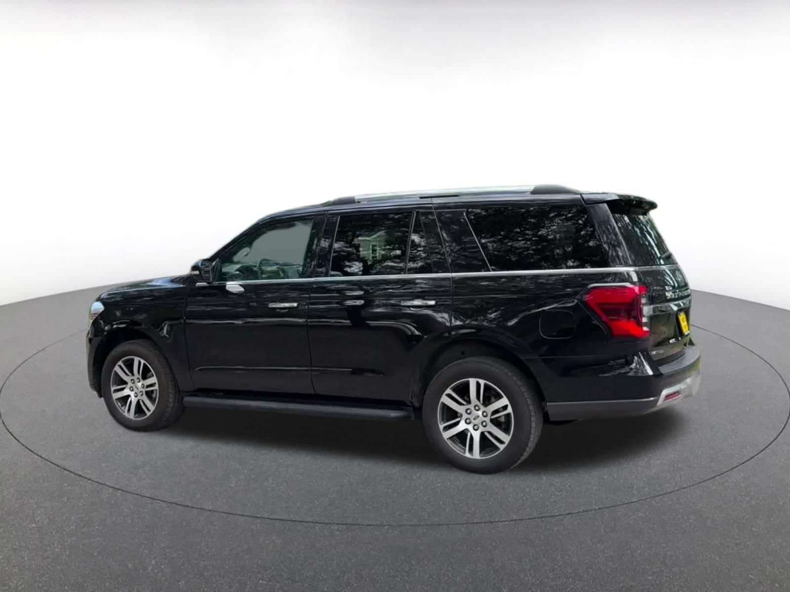 Thumbnail: 2024 Ford Expedition - 9