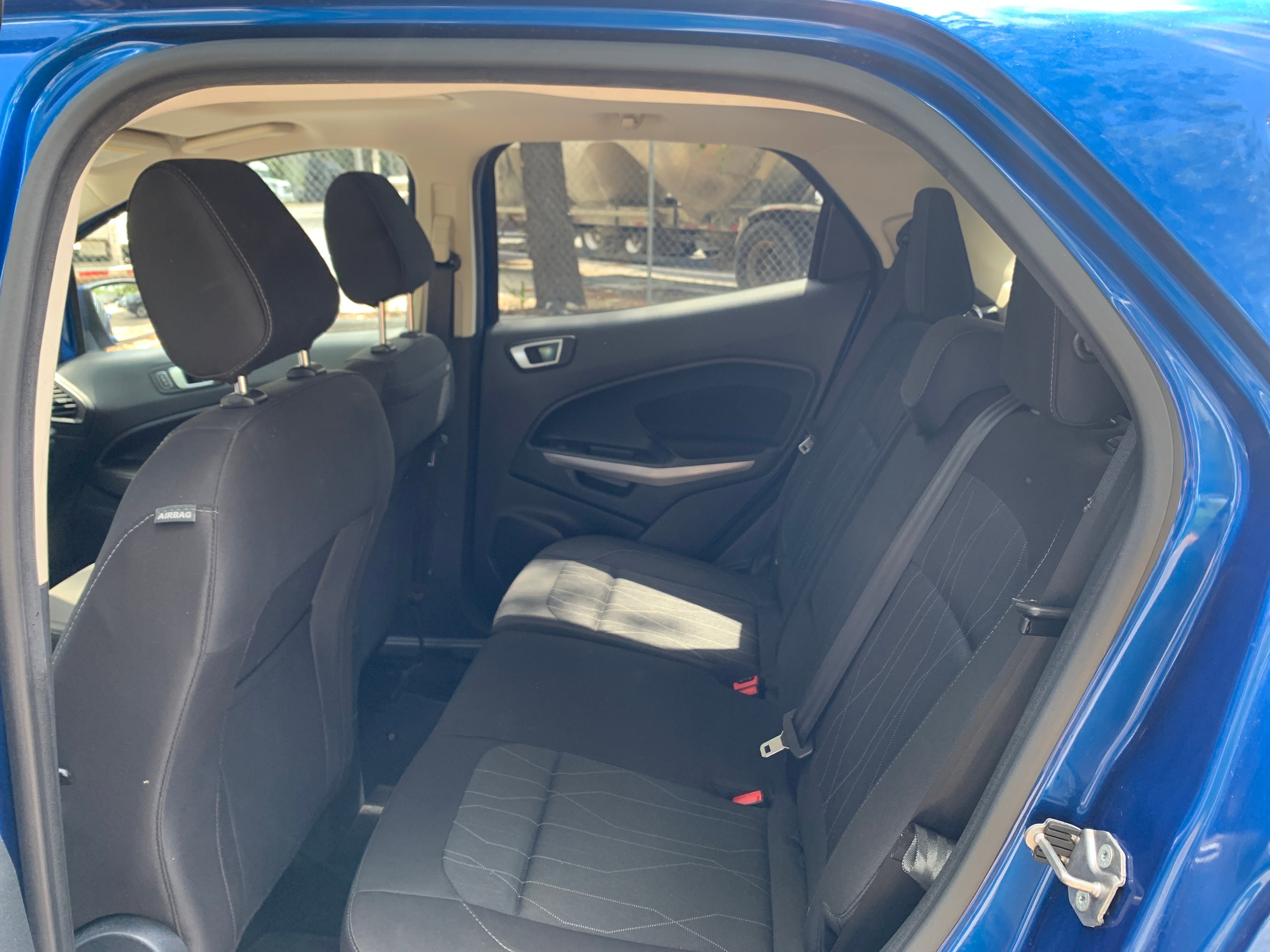 2019 Ford EcoSport SE 32