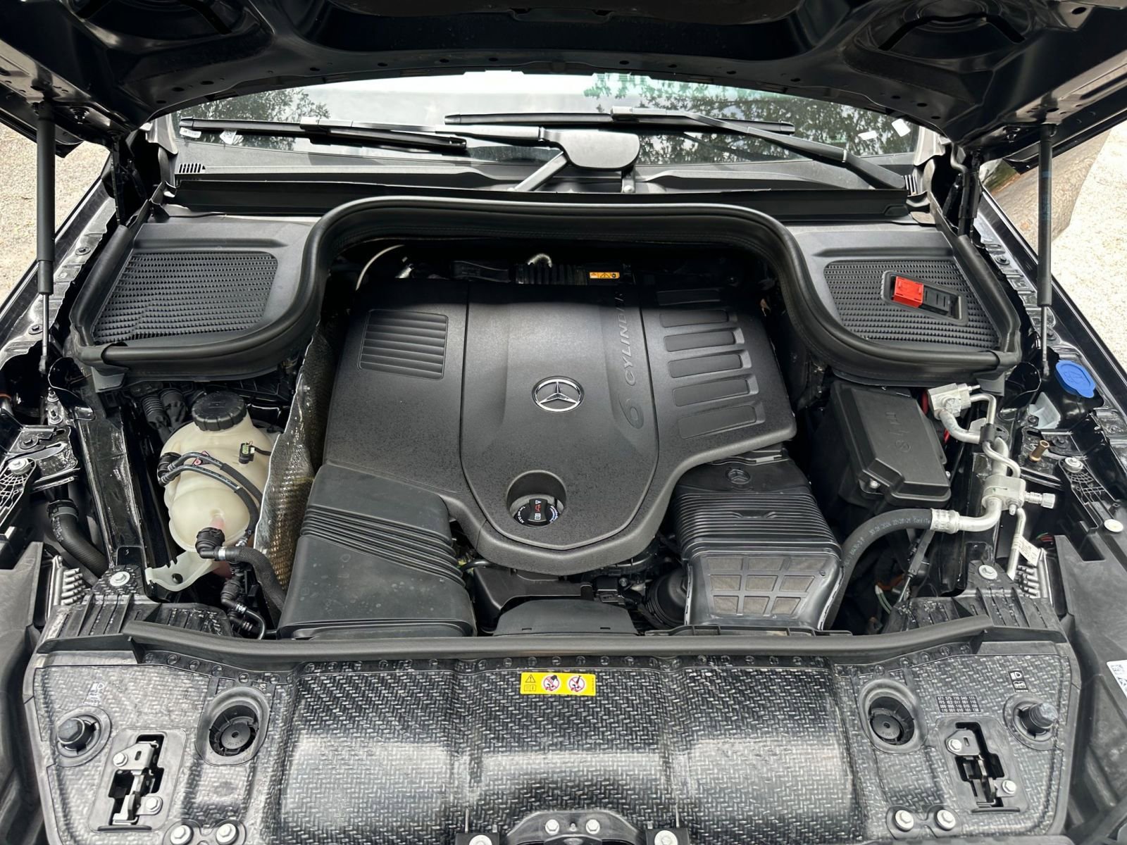 Thumbnail: 2024 Mercedes-Benz GLS - 25