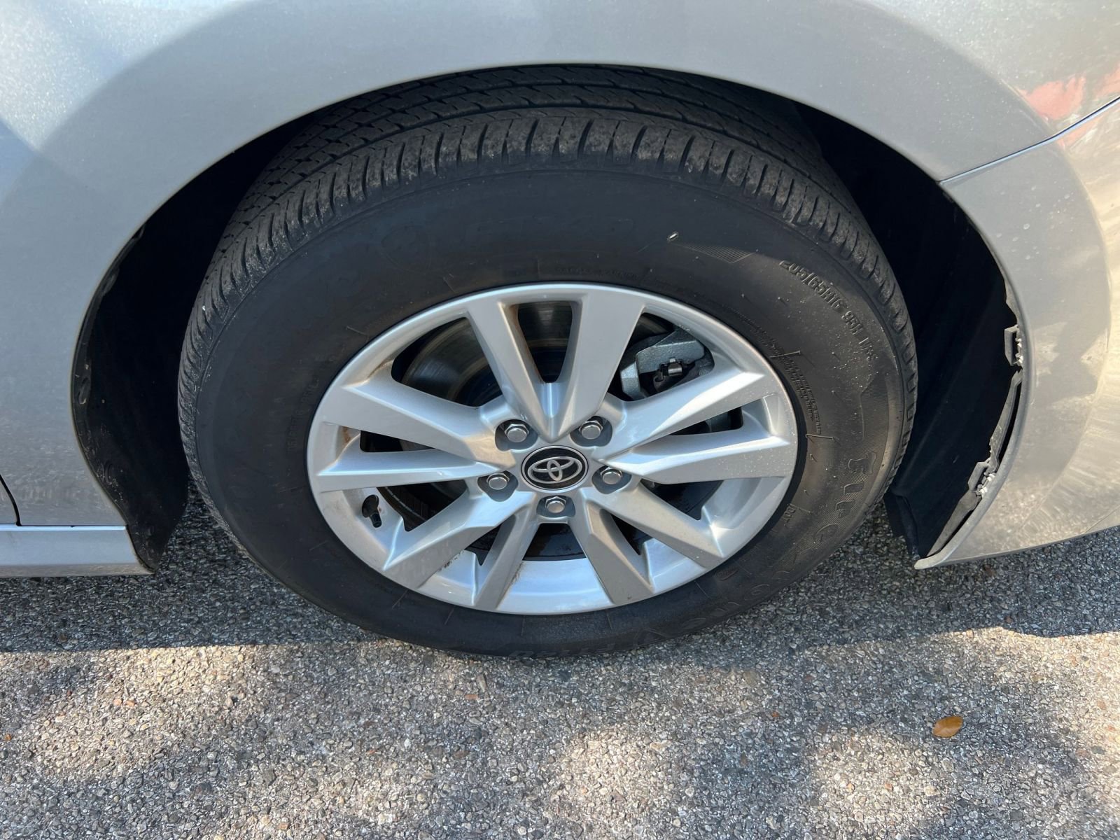 Thumbnail: 2025 Toyota Camry - 23