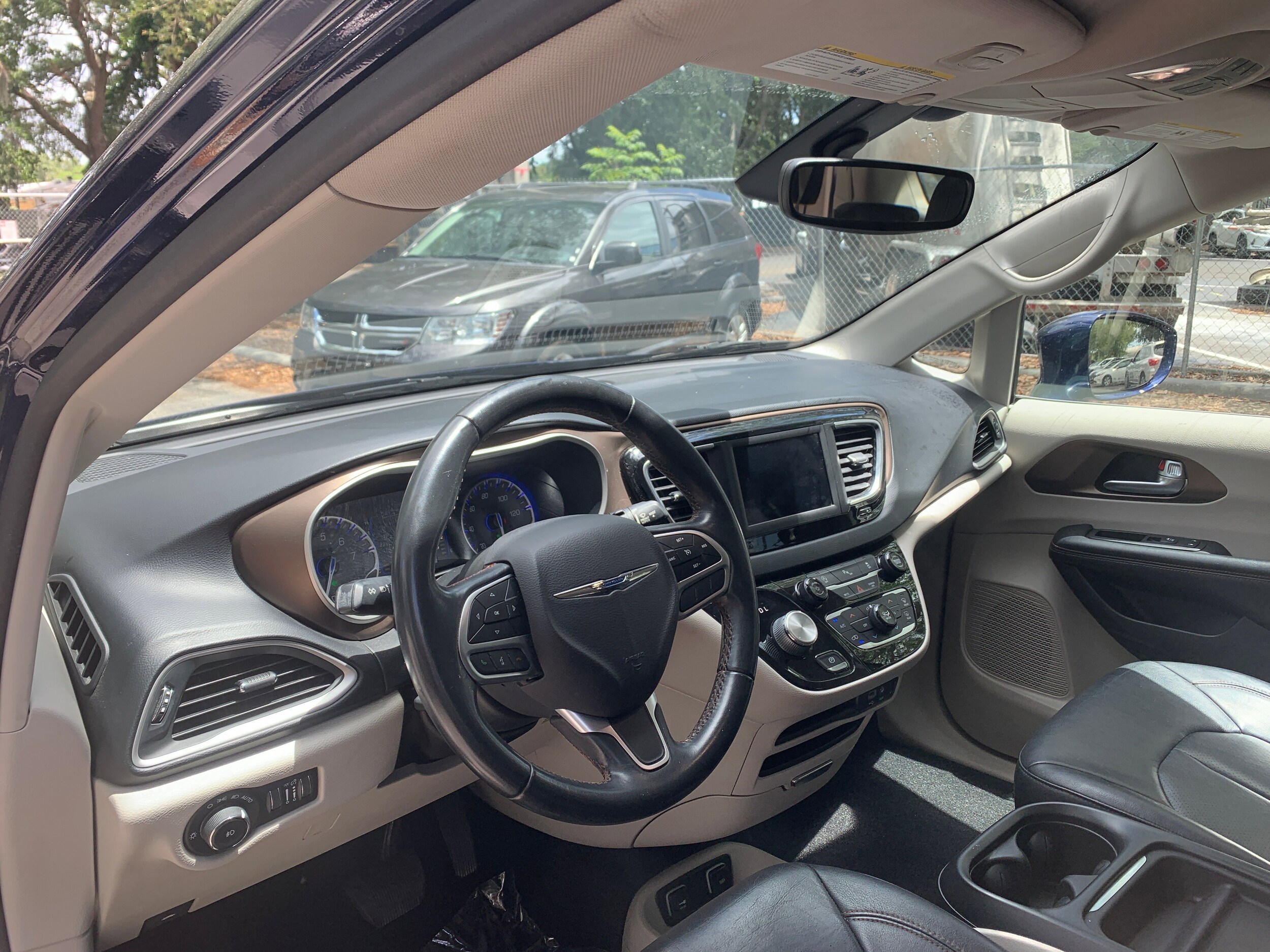2018 Chrysler Pacifica Touring 28