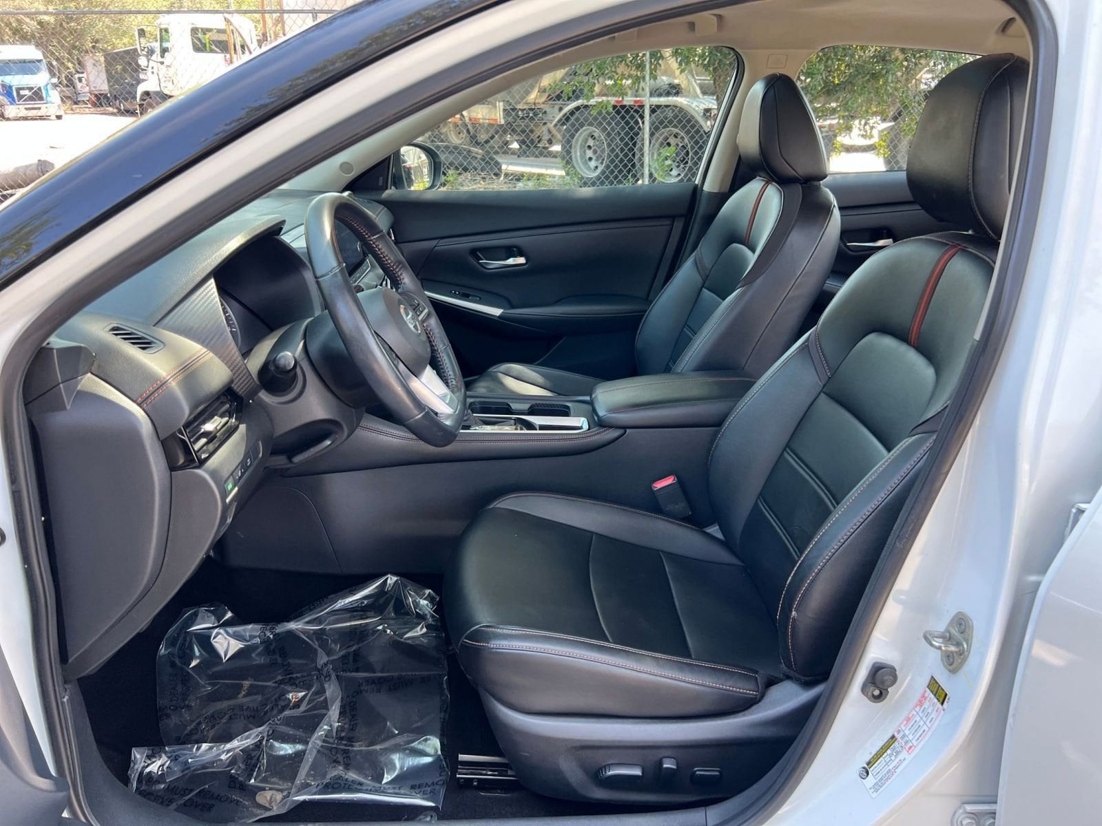 Thumbnail: 2021 Nissan Sentra - 32