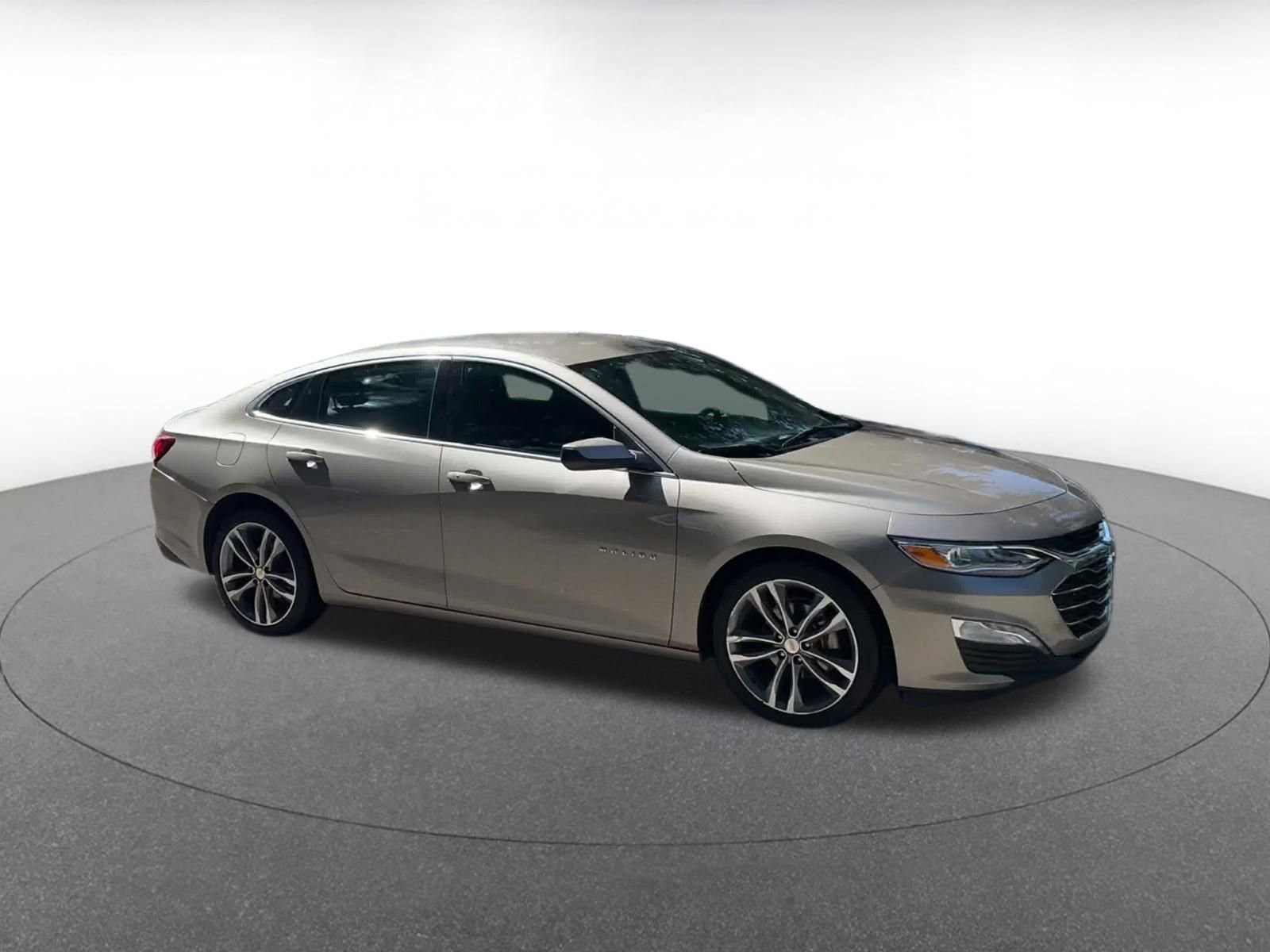 Thumbnail: 2024 Chevrolet Malibu - 2