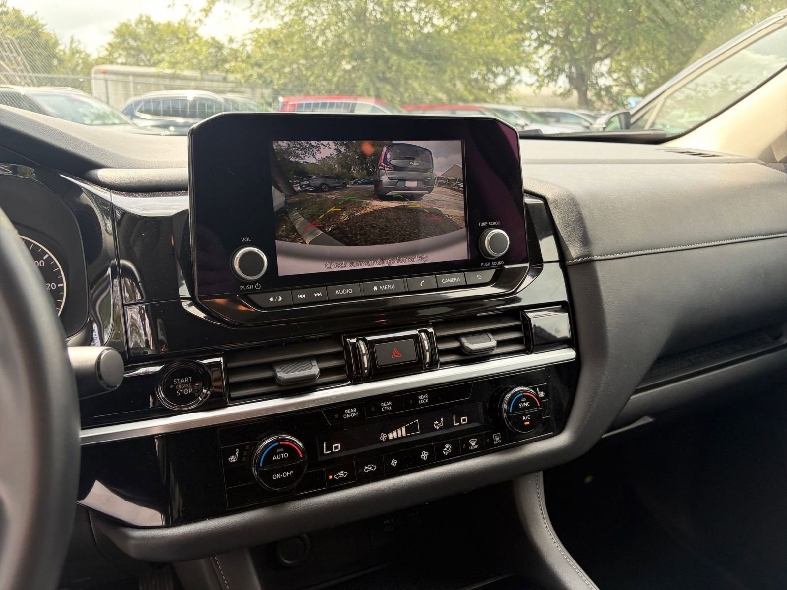 Thumbnail: 2025 Nissan Pathfinder - 17