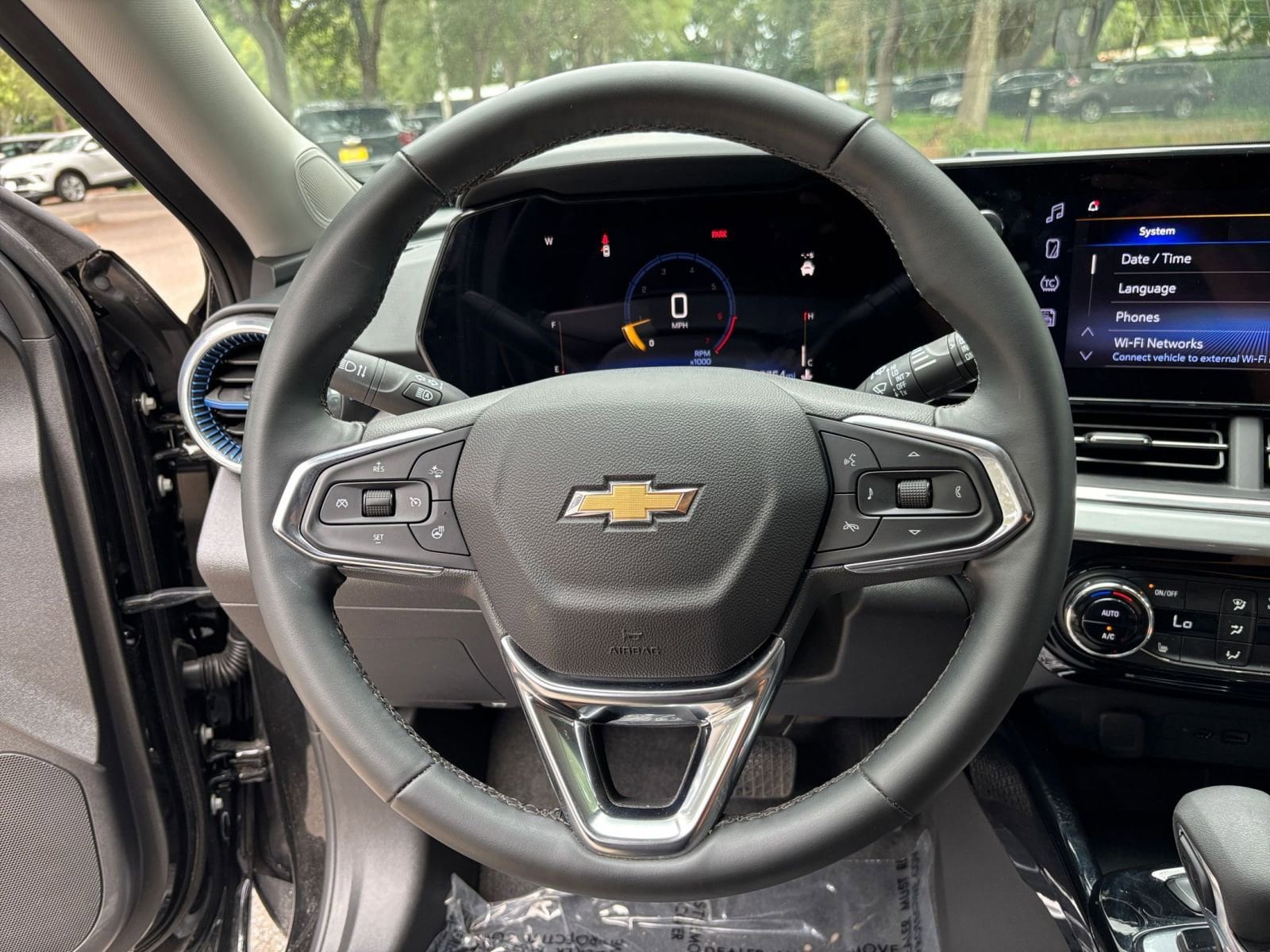 Thumbnail: 2025 Chevrolet Trax - 22