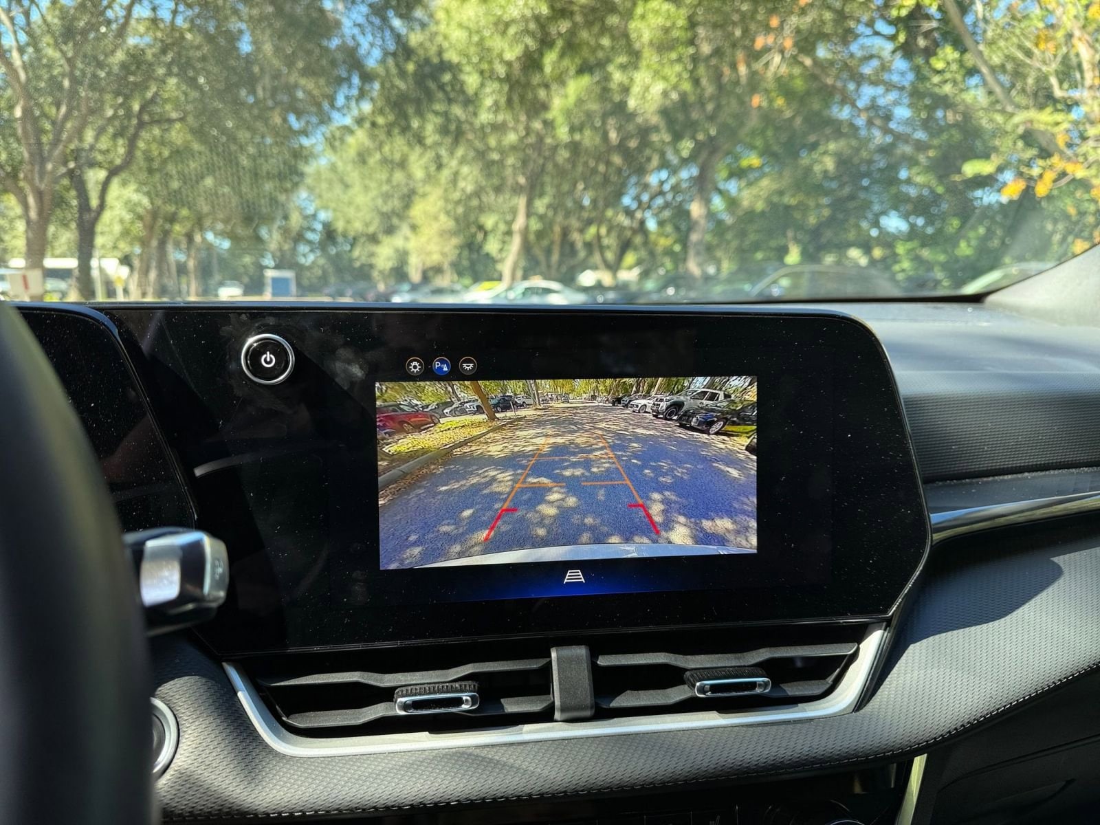 Thumbnail: 2025 Chevrolet Equinox - 17