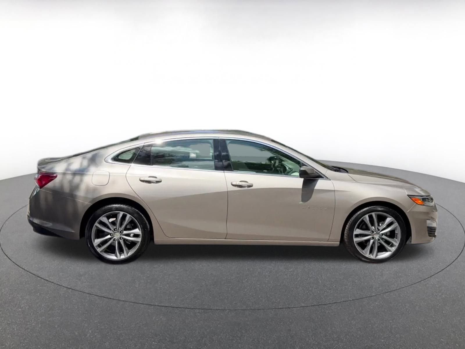 Thumbnail: 2024 Chevrolet Malibu - 16