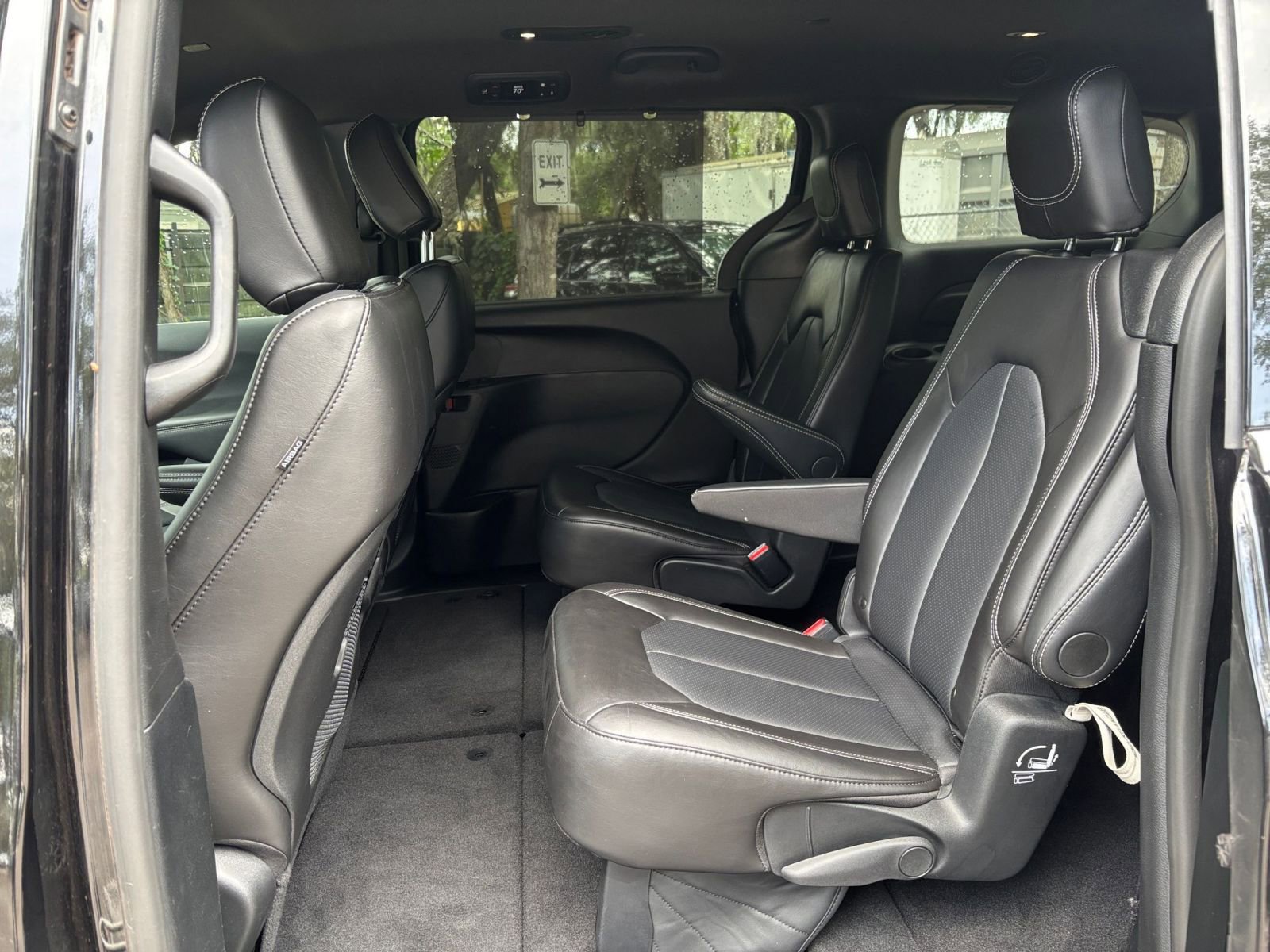 Thumbnail: 2025 Chrysler Pacifica - 28