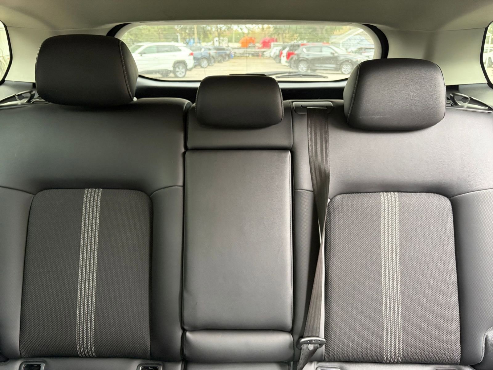 Thumbnail: 2025 Mazda CX-50 - 32