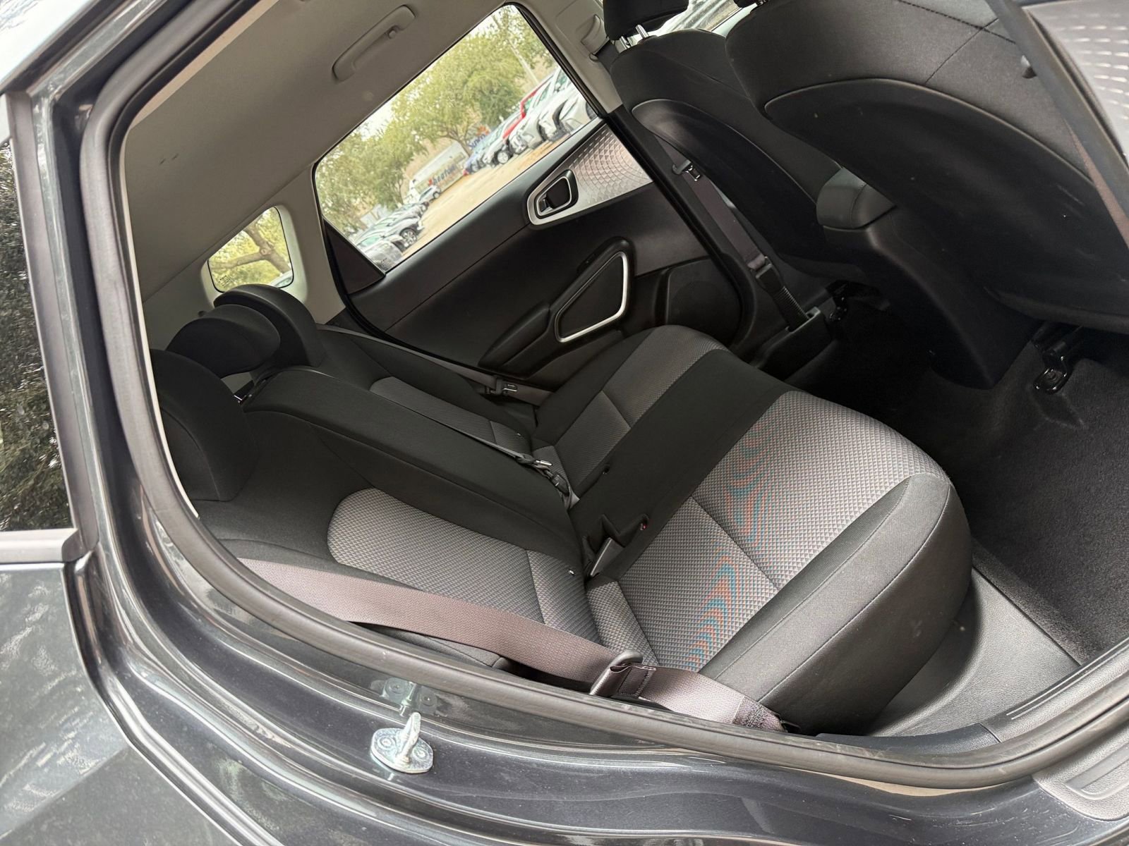 Thumbnail: 2025 Kia Soul - 32