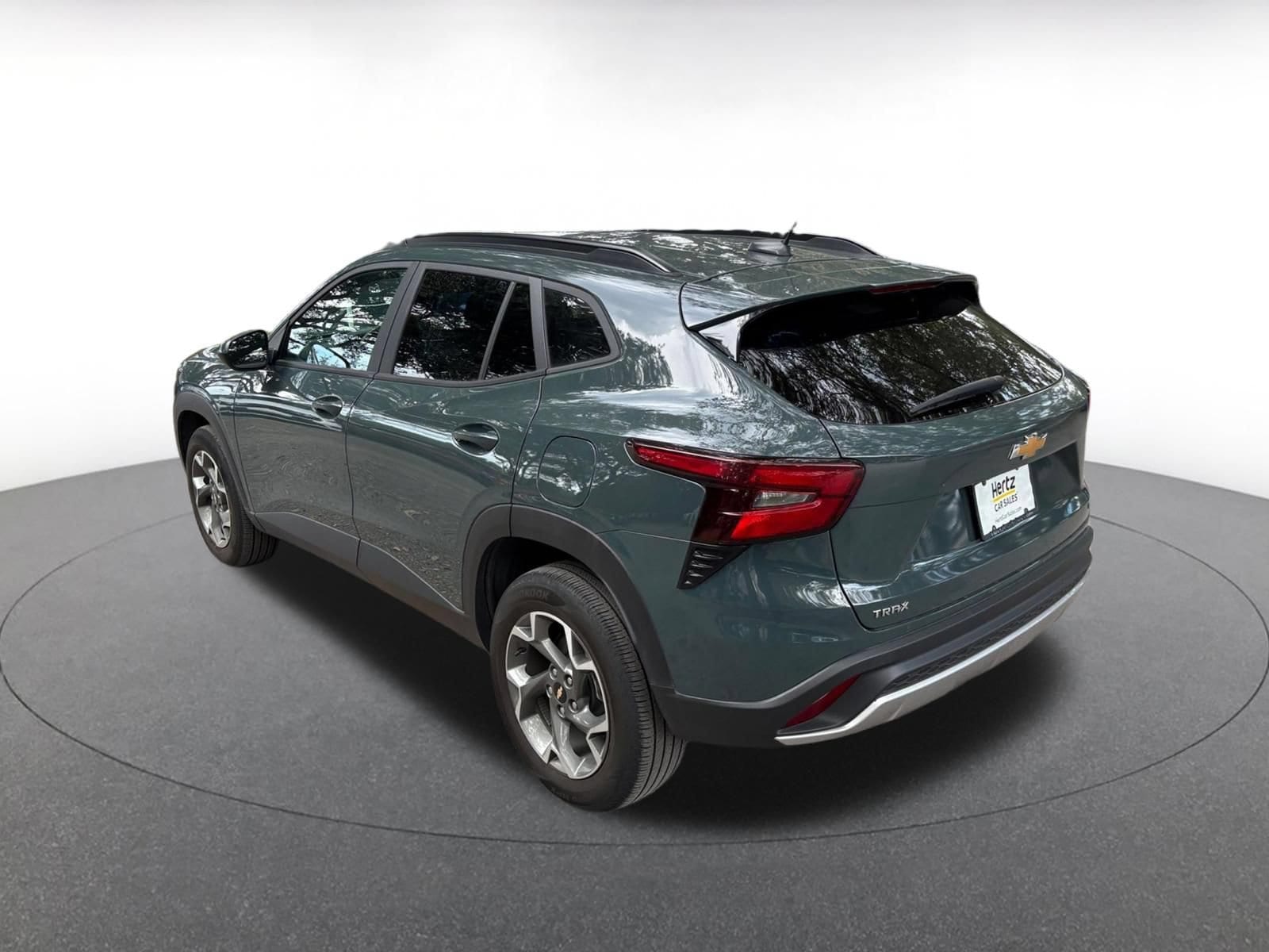 Thumbnail: 2025 Chevrolet Trax - 5