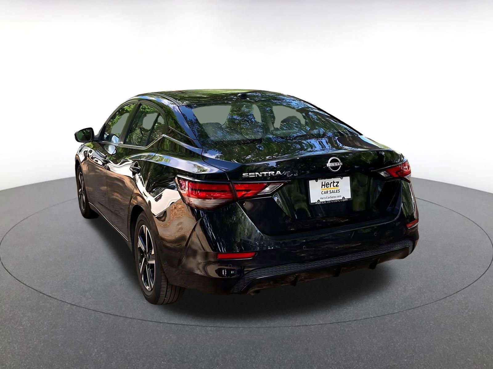 Thumbnail: 2025 Nissan Sentra - 5