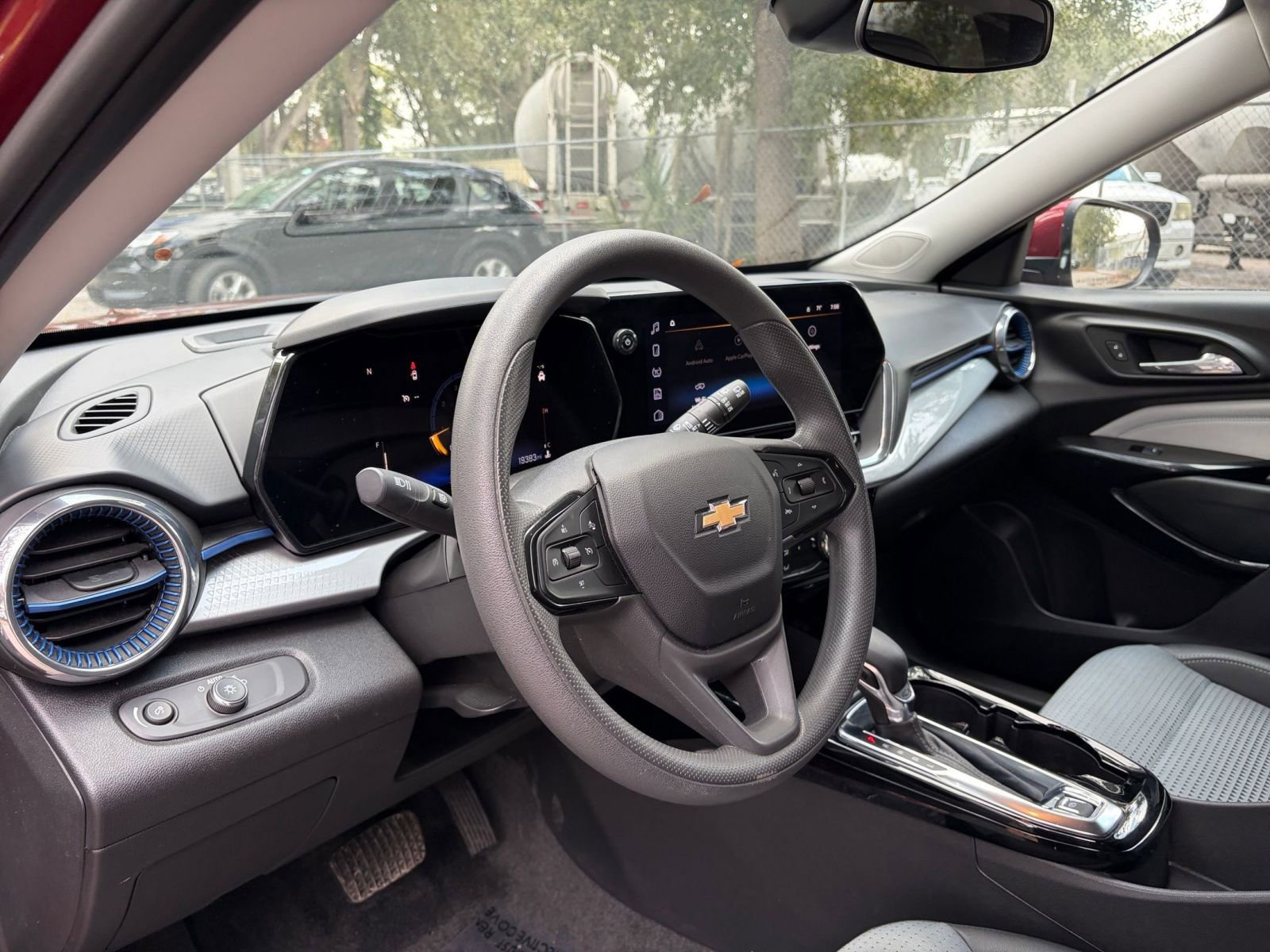 Thumbnail: 2025 Chevrolet Trax - 28