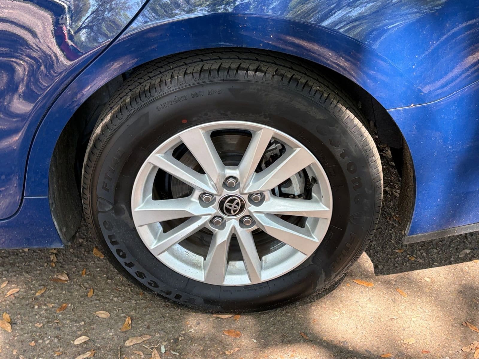 Thumbnail: 2025 Toyota Camry - 25